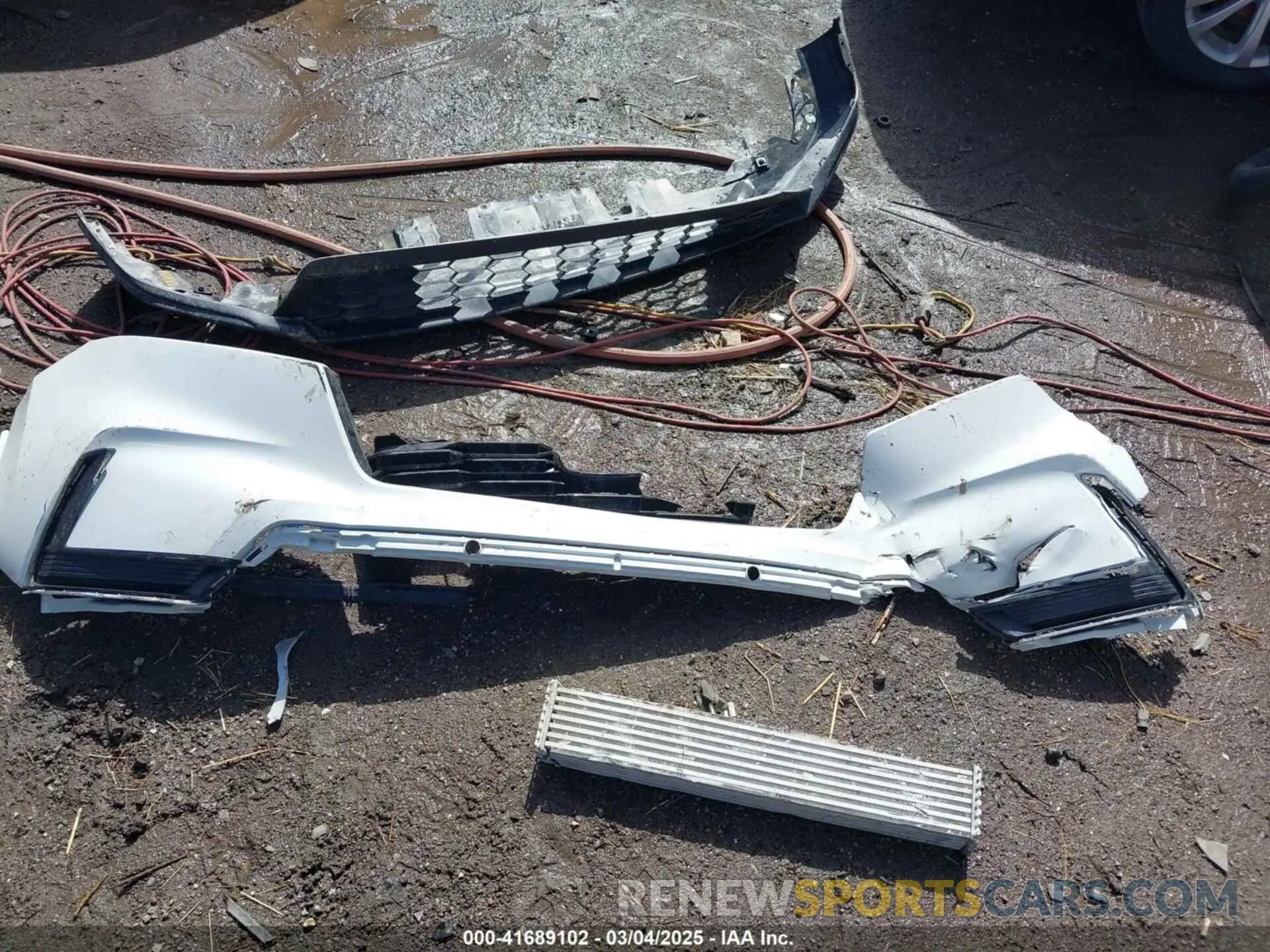 12 Photograph of a damaged car 2HKRS4H4XRH468334 HONDA CR-V 2024