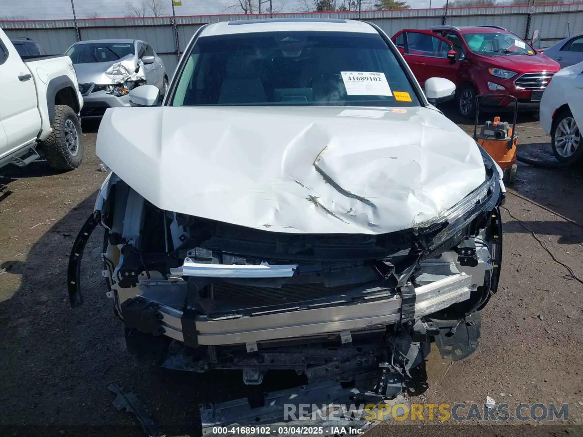 13 Photograph of a damaged car 2HKRS4H4XRH468334 HONDA CR-V 2024