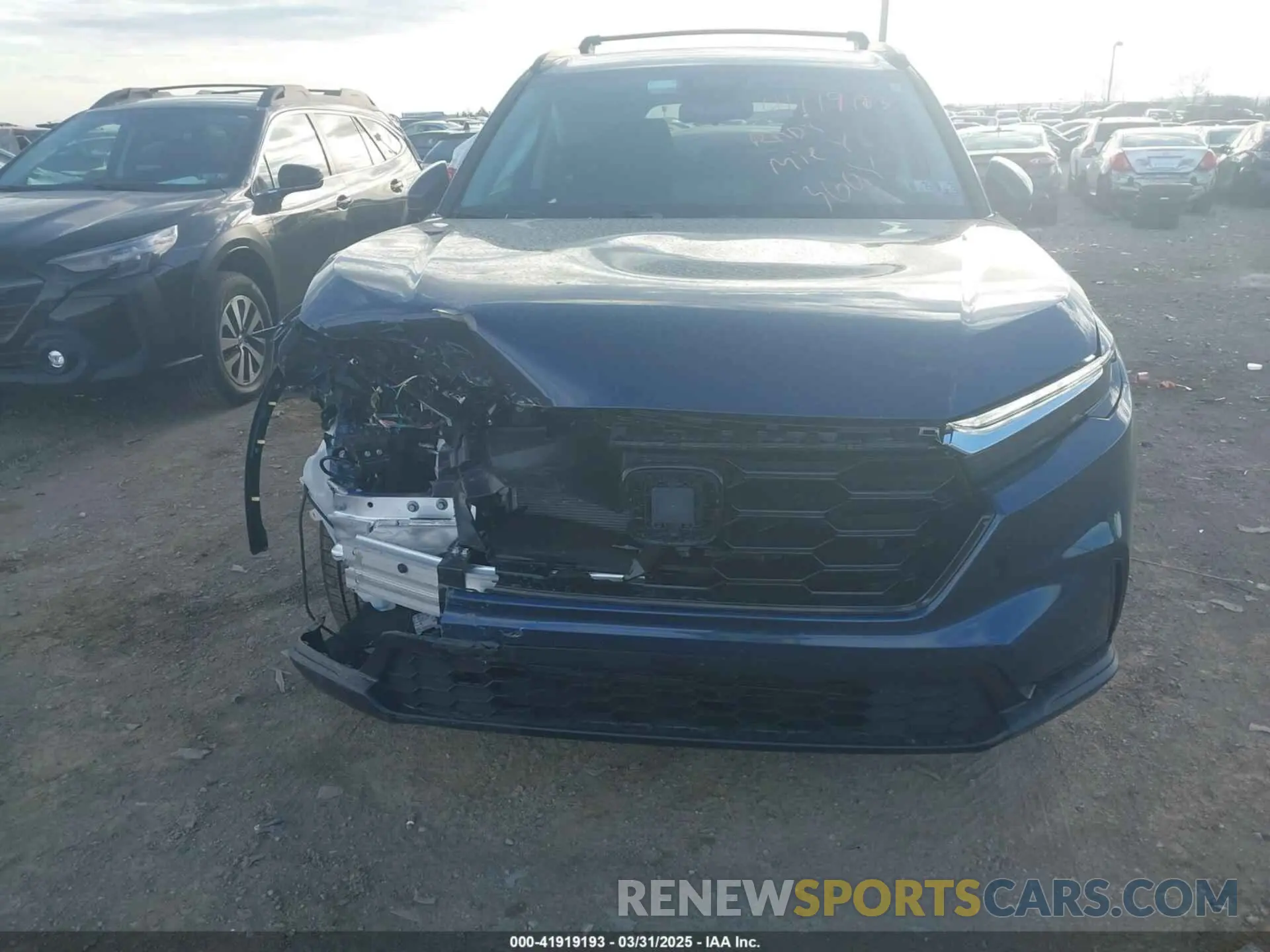 12 Photograph of a damaged car 2HKRS4H4XRH468852 HONDA CR-V 2024