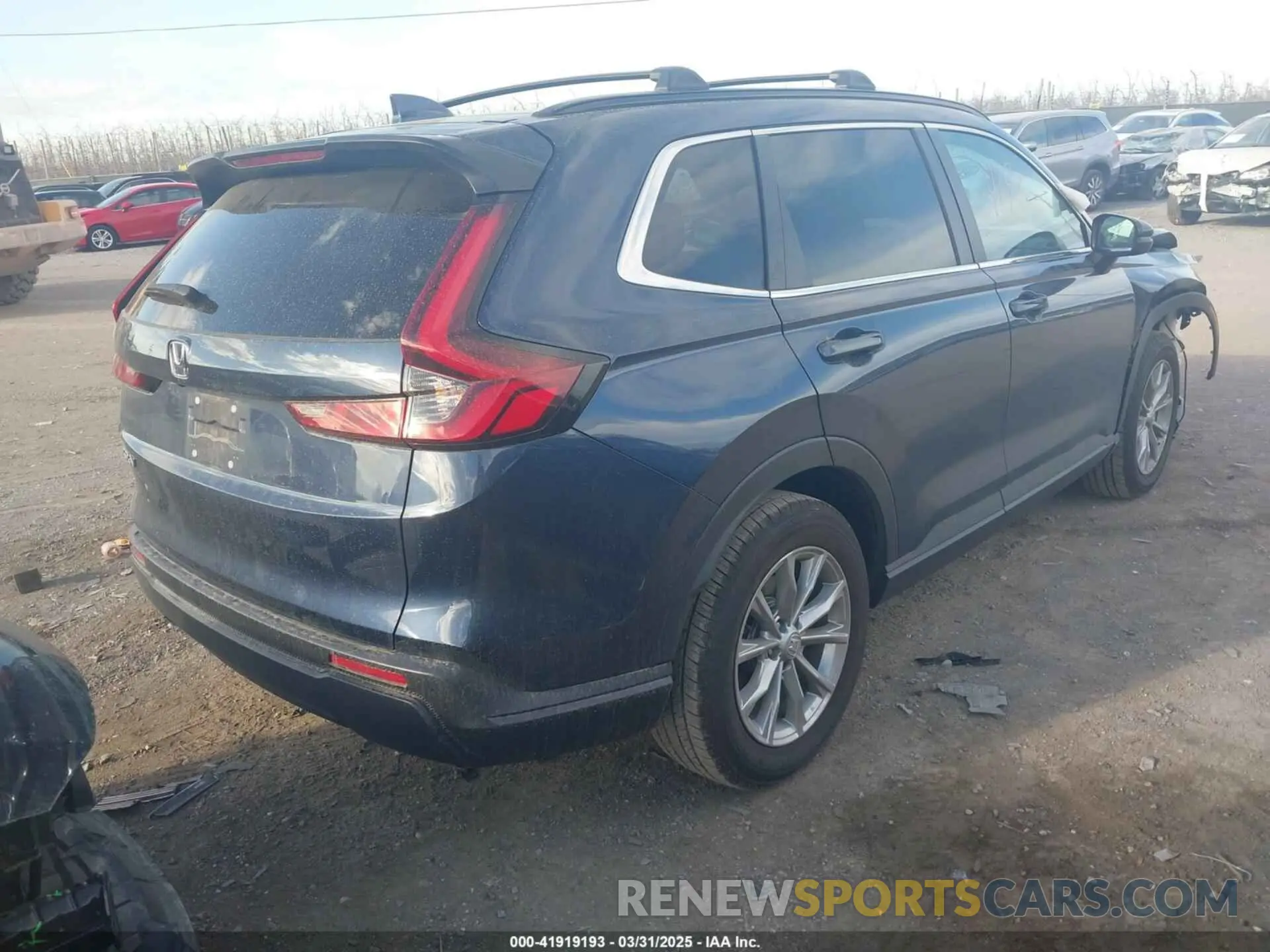 4 Photograph of a damaged car 2HKRS4H4XRH468852 HONDA CR-V 2024