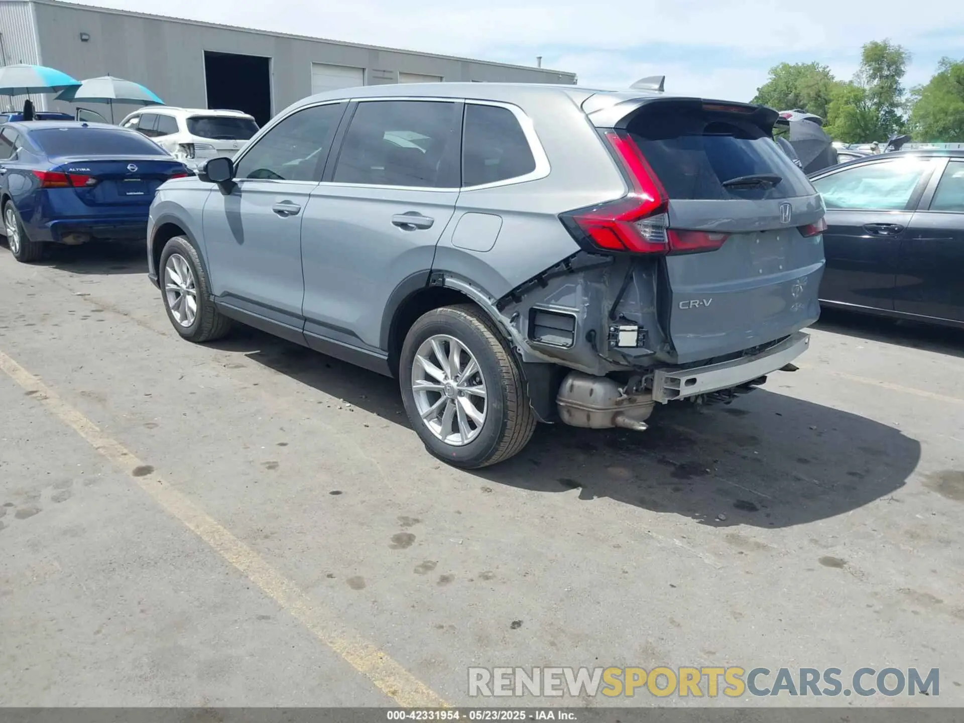 3 Photograph of a damaged car 2HKRS4H71RH416844 HONDA CR-V 2024