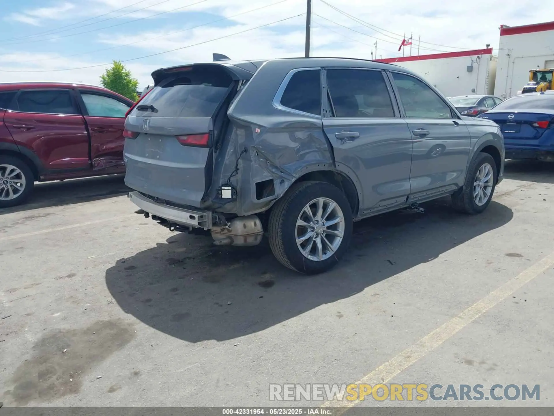 4 Photograph of a damaged car 2HKRS4H71RH416844 HONDA CR-V 2024