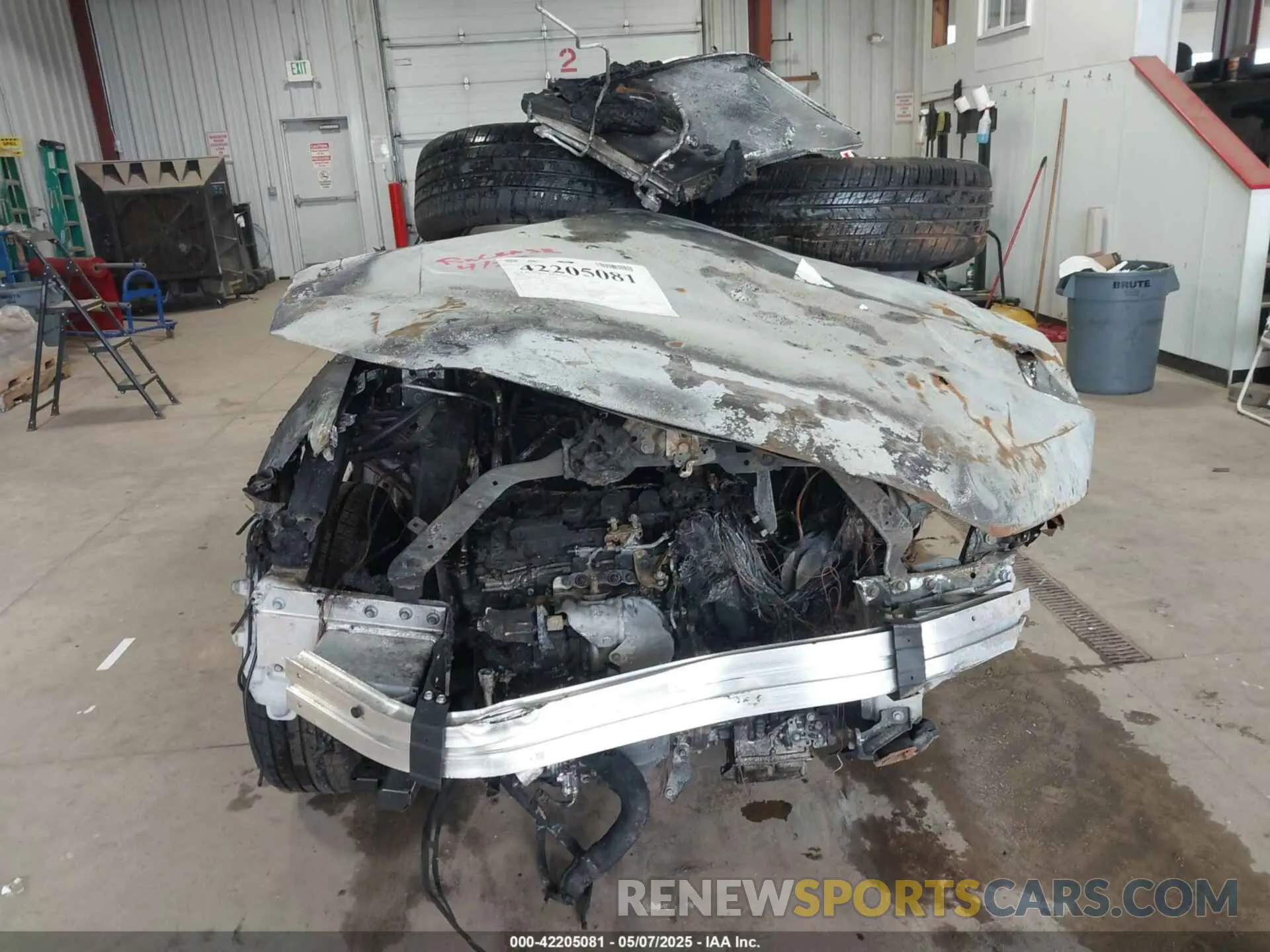 12 Photograph of a damaged car 2HKRS4H71RH431036 HONDA CR-V 2024