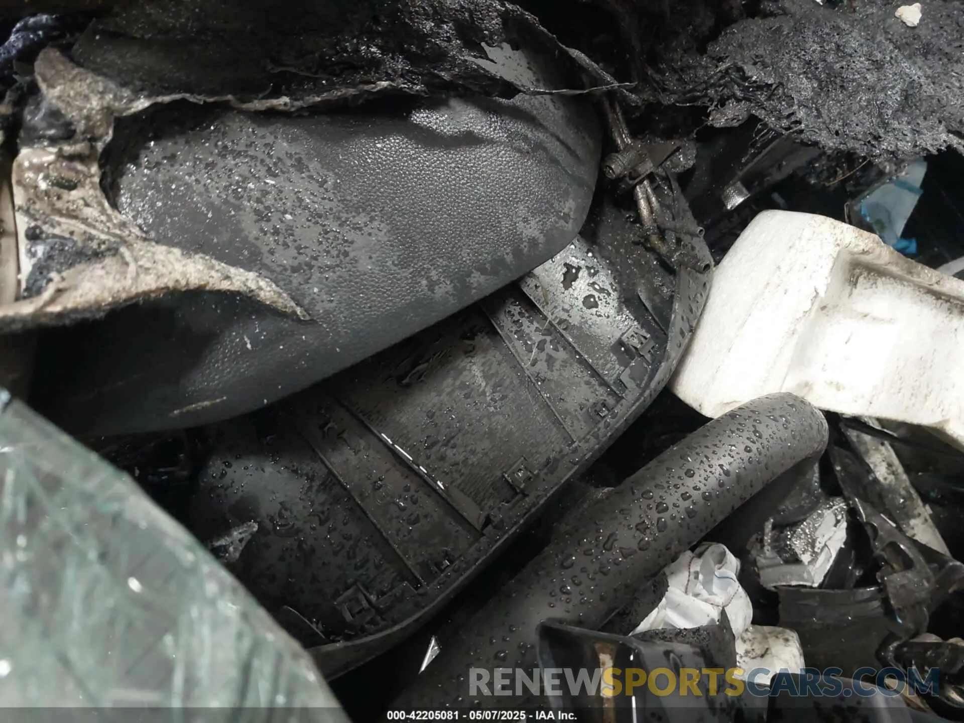 15 Photograph of a damaged car 2HKRS4H71RH431036 HONDA CR-V 2024