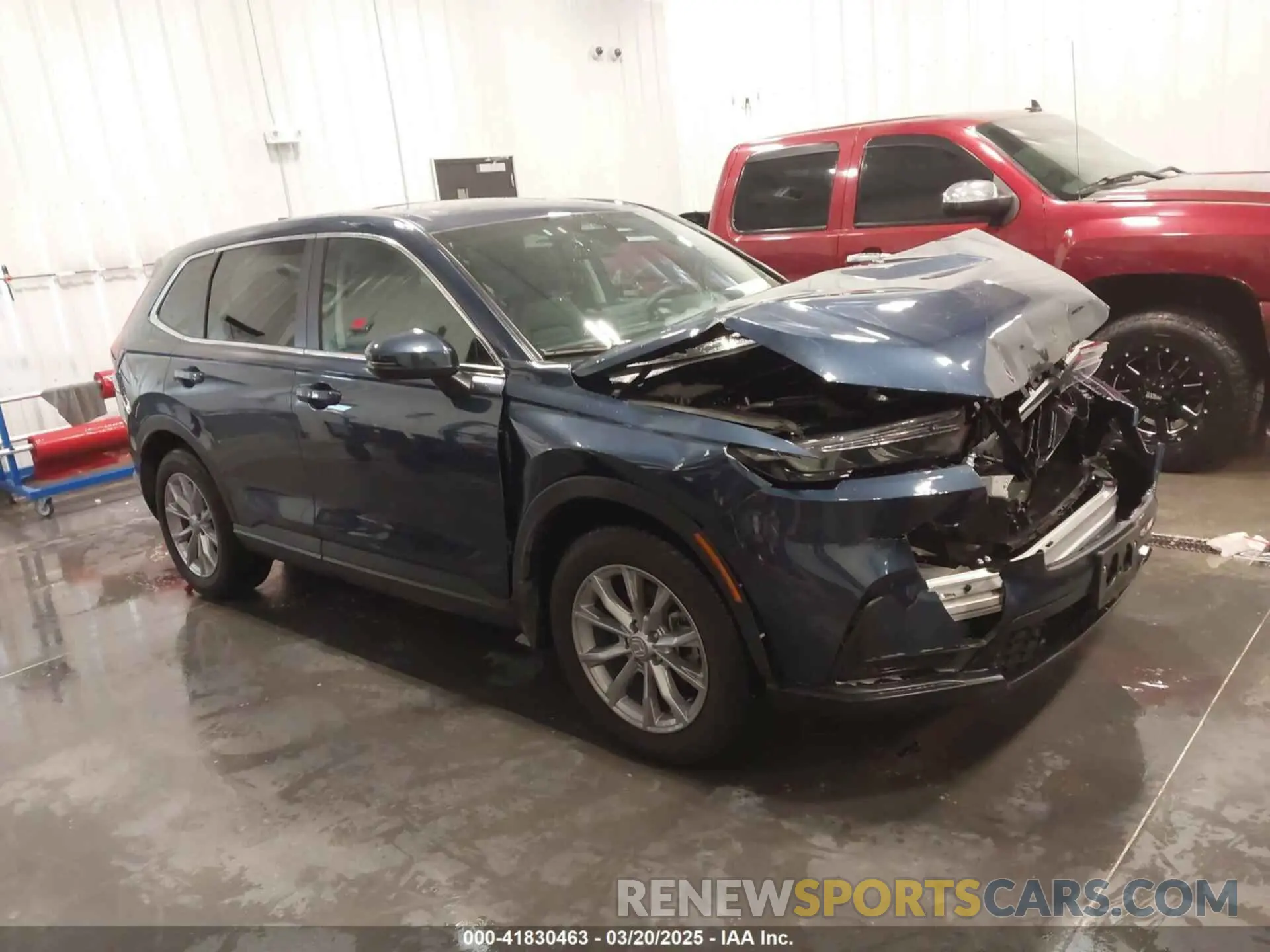1 Photograph of a damaged car 2HKRS4H72RH428517 HONDA CR-V 2024