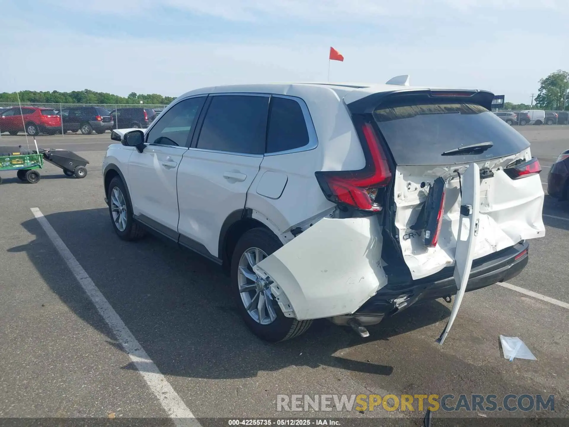 3 Photograph of a damaged car 2HKRS4H72RH437847 HONDA CR-V 2024