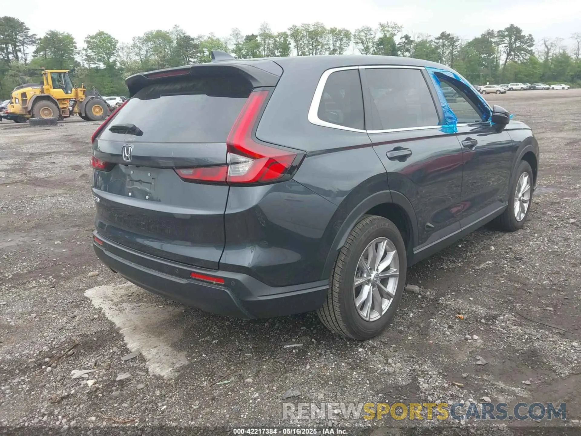 4 Photograph of a damaged car 2HKRS4H72RH484540 HONDA CR-V 2024