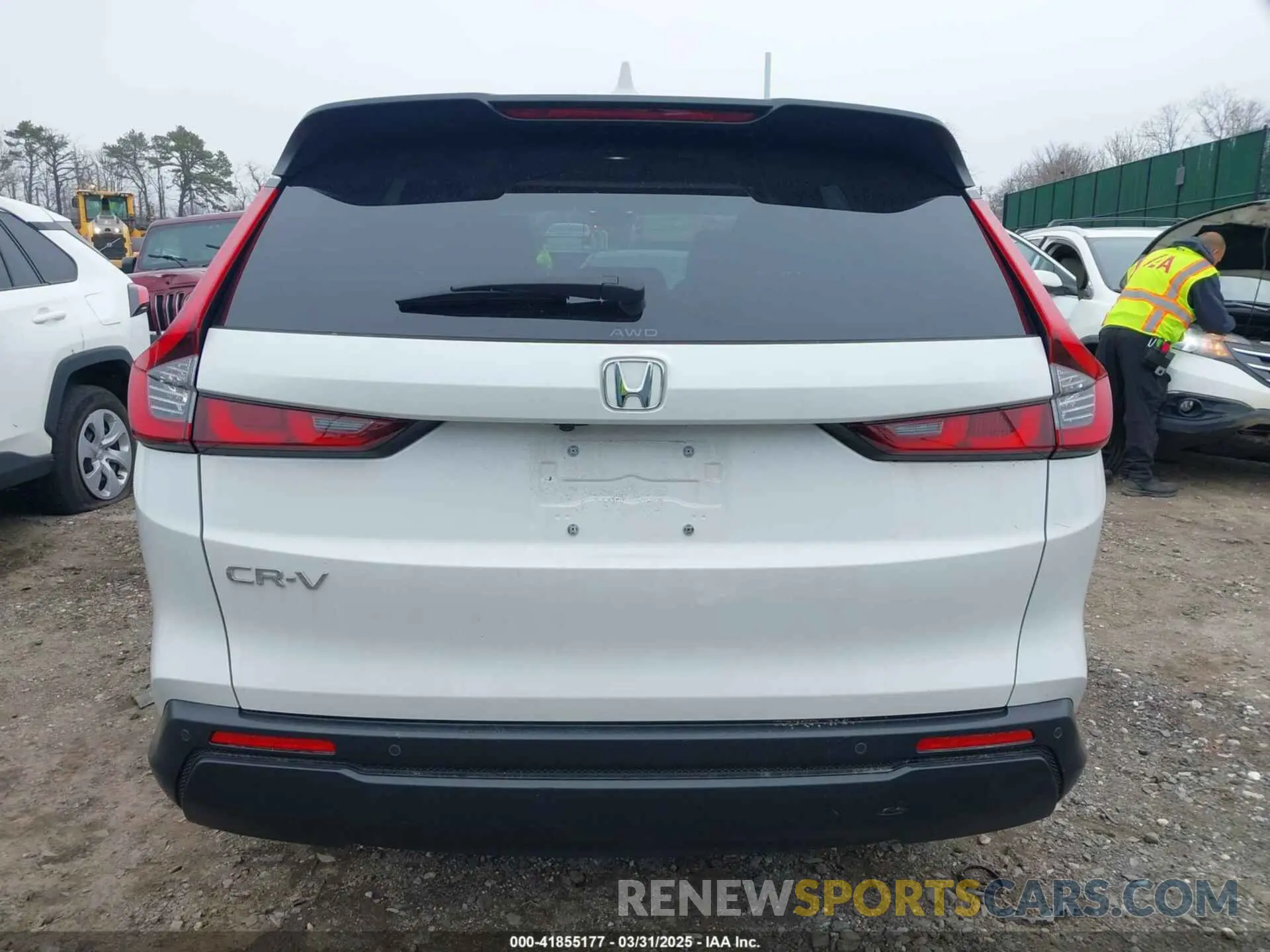 16 Photograph of a damaged car 2HKRS4H73RH476351 HONDA CR-V 2024