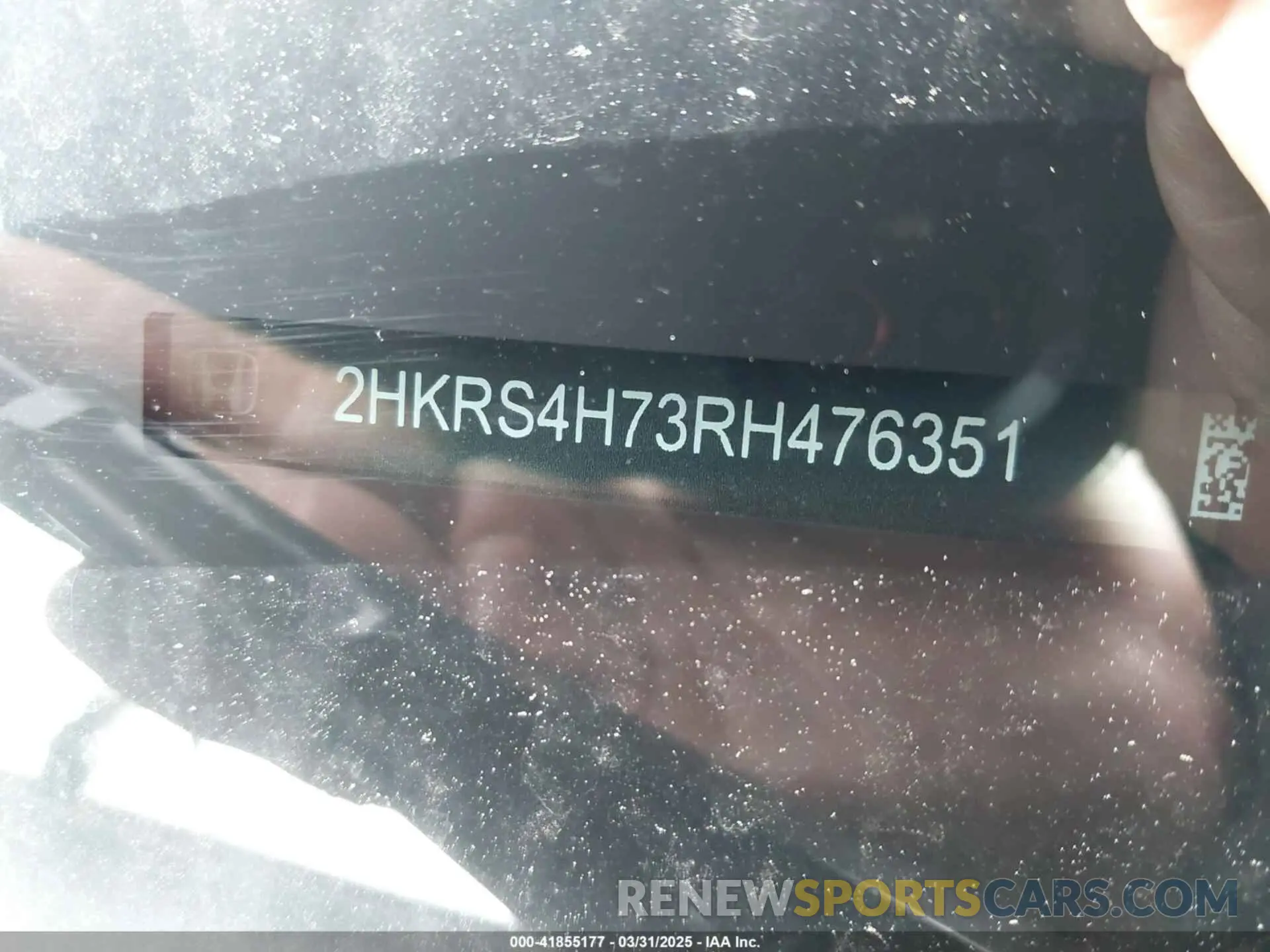 17 Photograph of a damaged car 2HKRS4H73RH476351 HONDA CR-V 2024