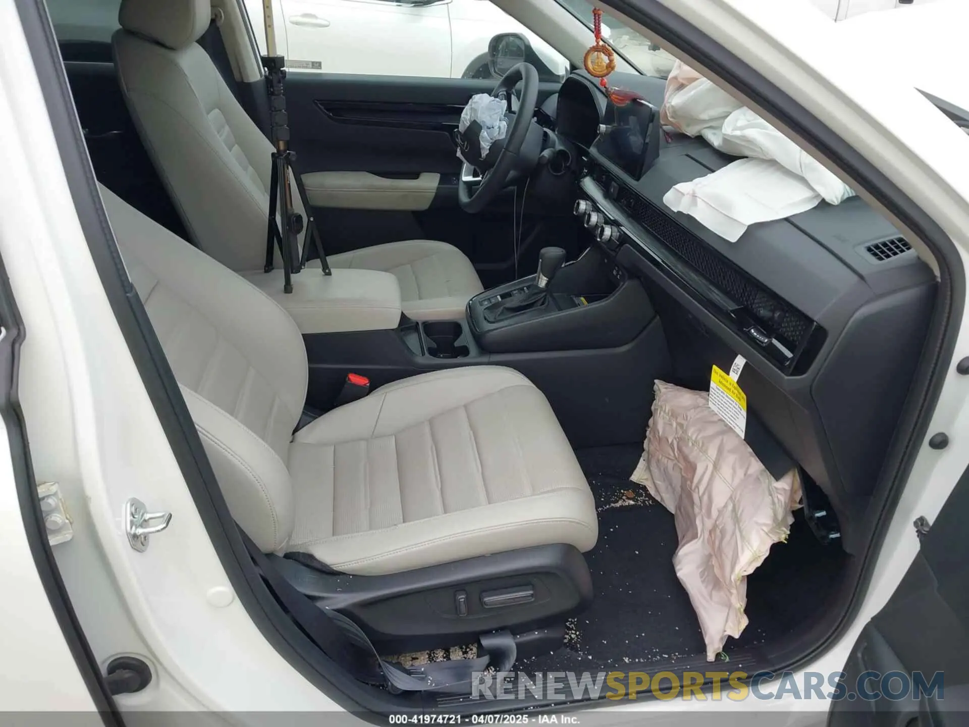 5 Photograph of a damaged car 2HKRS4H75RH445053 HONDA CR-V 2024