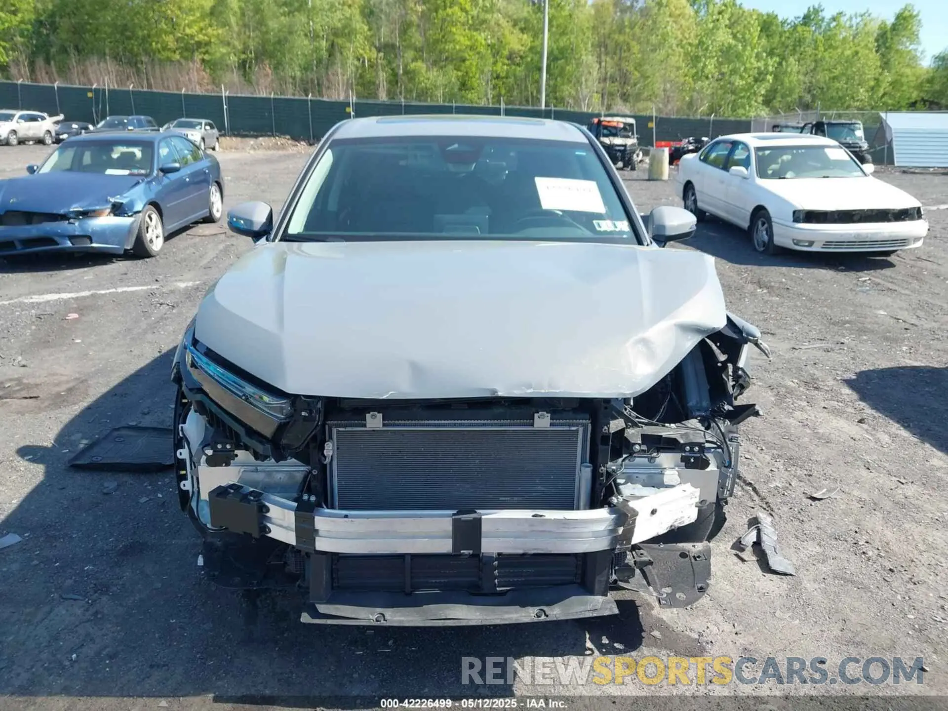 12 Photograph of a damaged car 2HKRS4H75RH478764 HONDA CR-V 2024