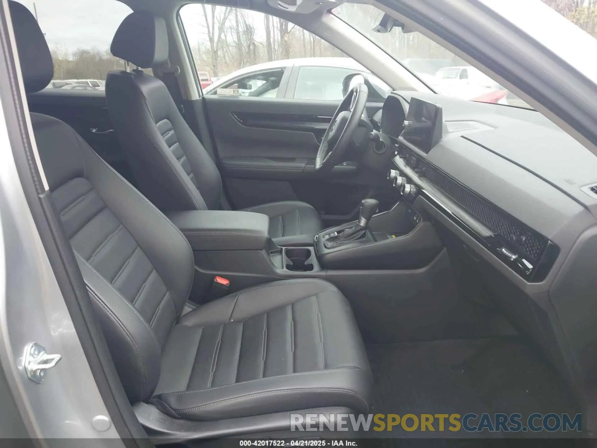 5 Photograph of a damaged car 2HKRS4H76RH468230 HONDA CR-V 2024