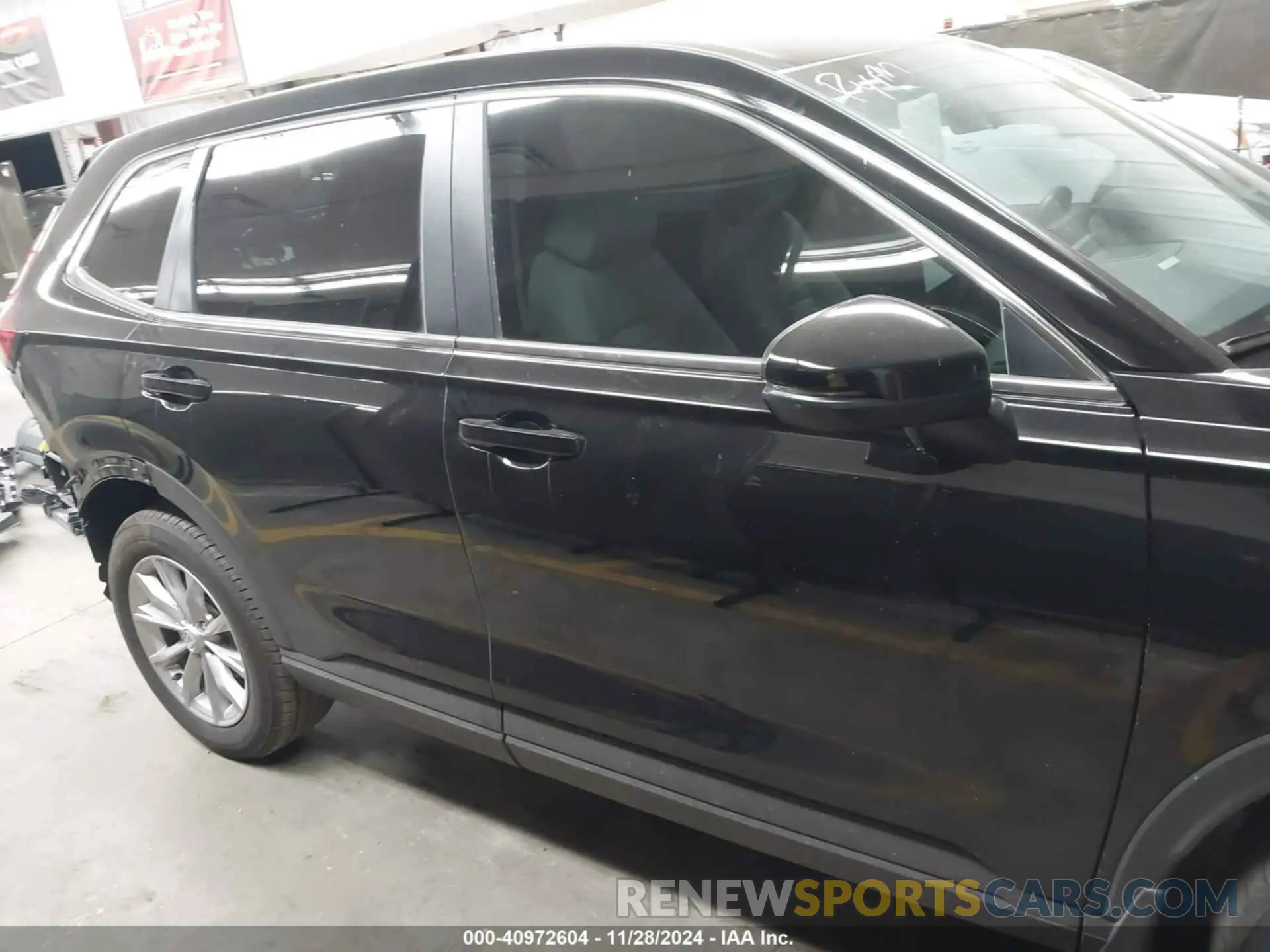 14 Photograph of a damaged car 2HKRS4H77RH431168 HONDA CR-V 2024
