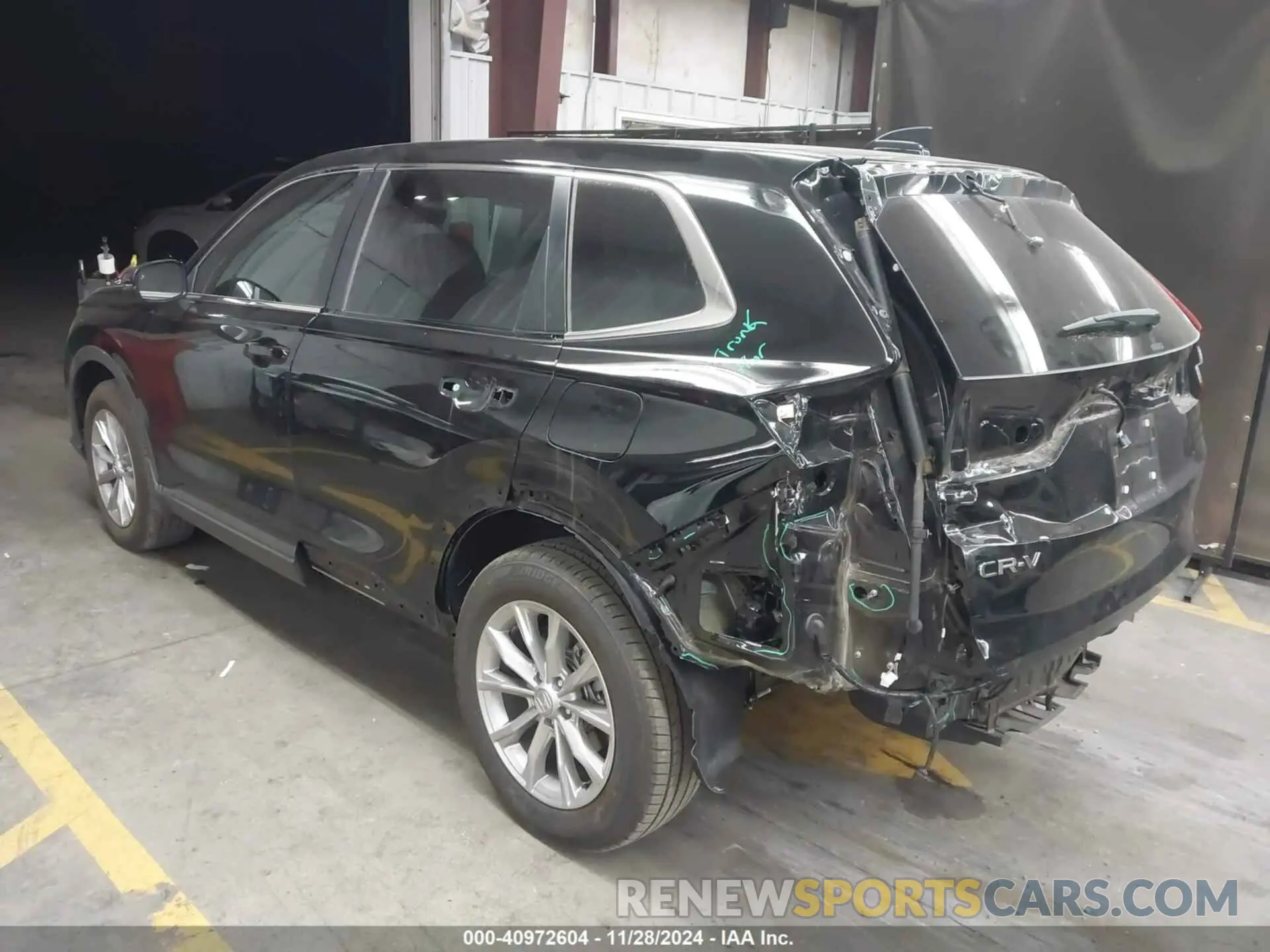 3 Photograph of a damaged car 2HKRS4H77RH431168 HONDA CR-V 2024