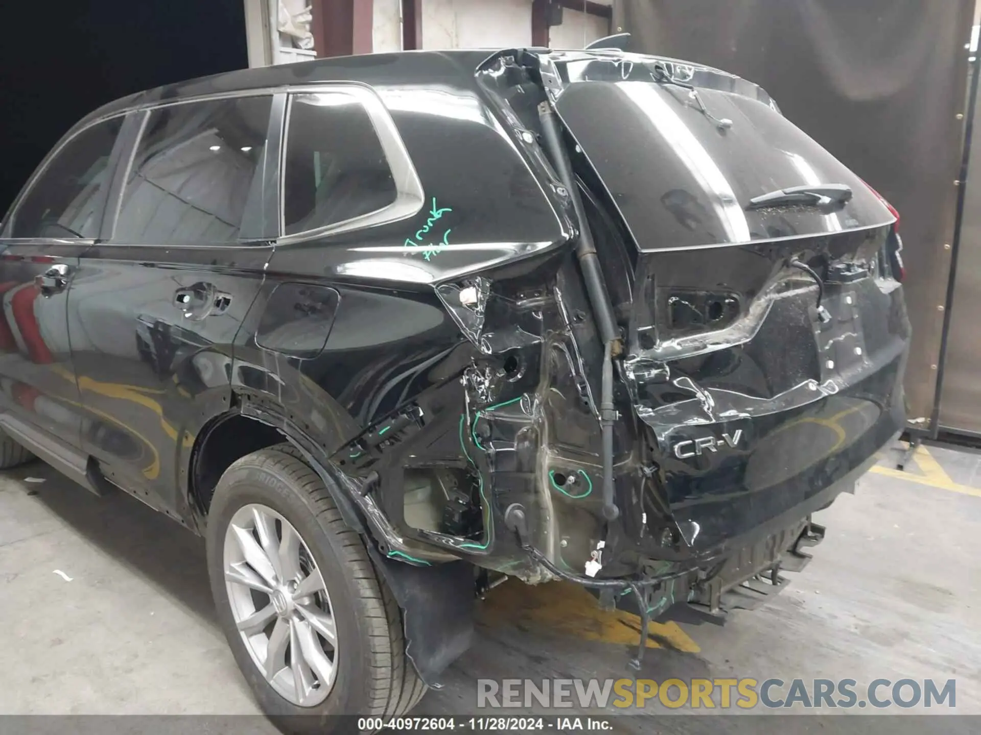 6 Photograph of a damaged car 2HKRS4H77RH431168 HONDA CR-V 2024