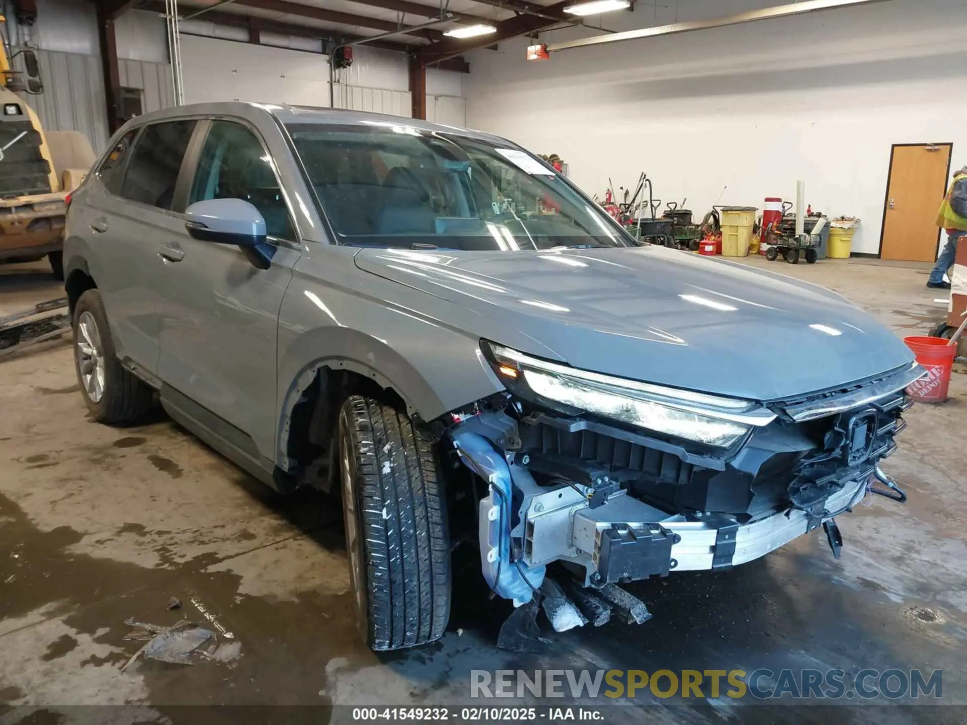 1 Photograph of a damaged car 2HKRS4H77RH477423 HONDA CR-V 2024