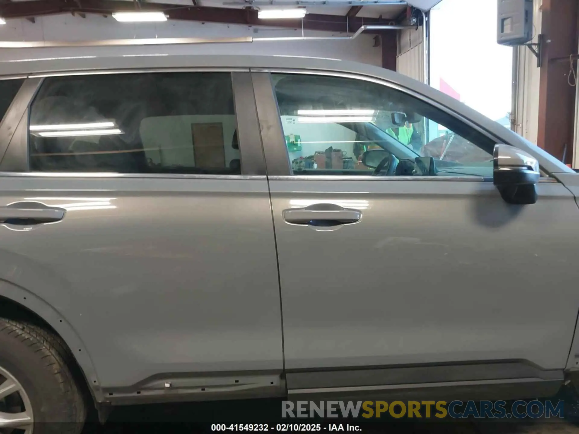 14 Photograph of a damaged car 2HKRS4H77RH477423 HONDA CR-V 2024