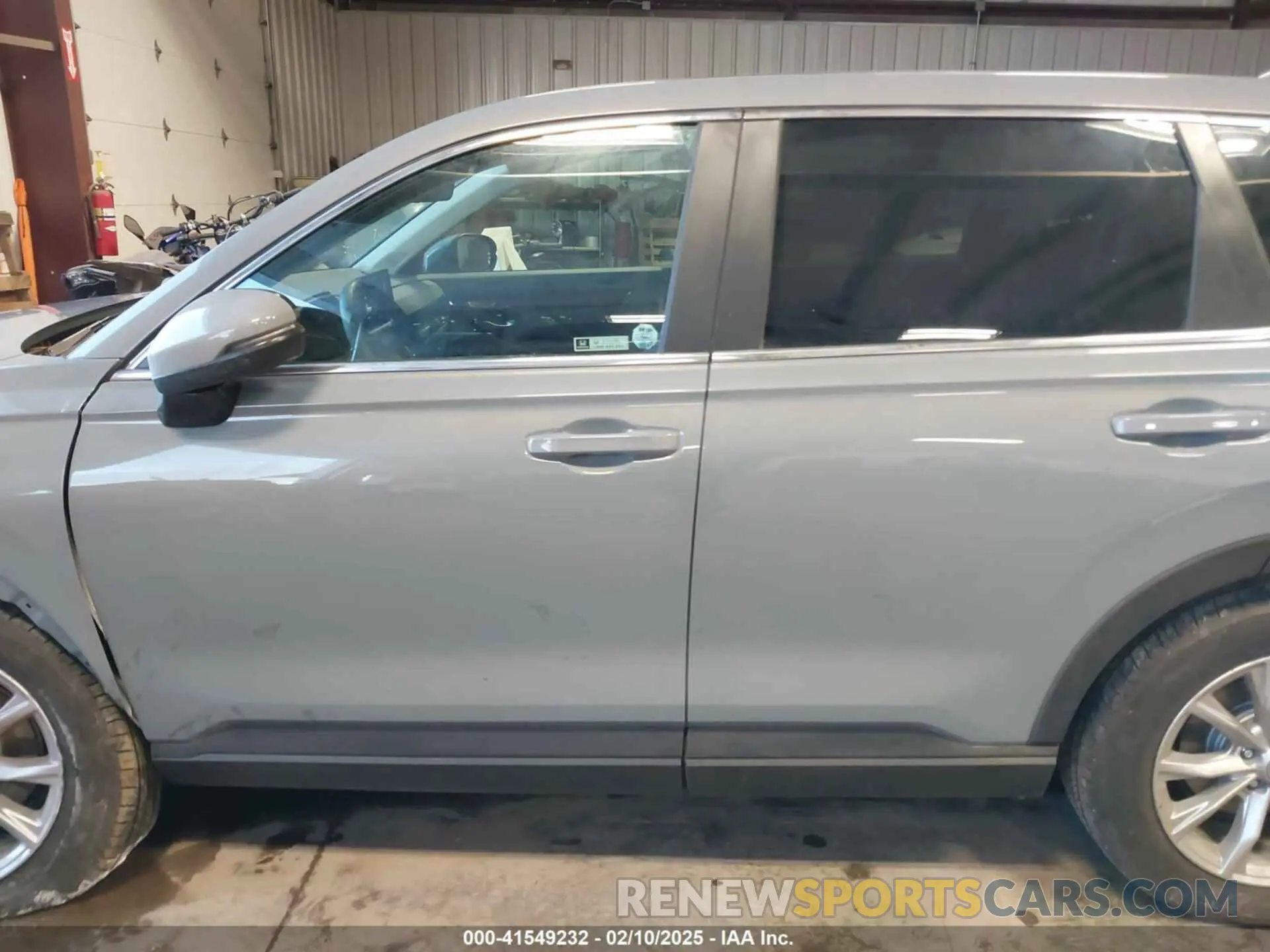 15 Photograph of a damaged car 2HKRS4H77RH477423 HONDA CR-V 2024