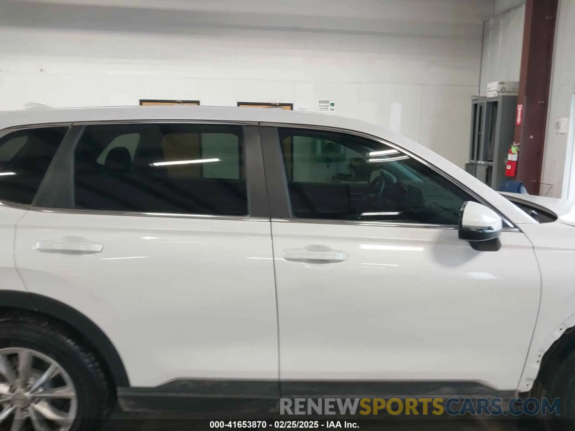14 Photograph of a damaged car 2HKRS4H78RH453681 HONDA CR-V 2024