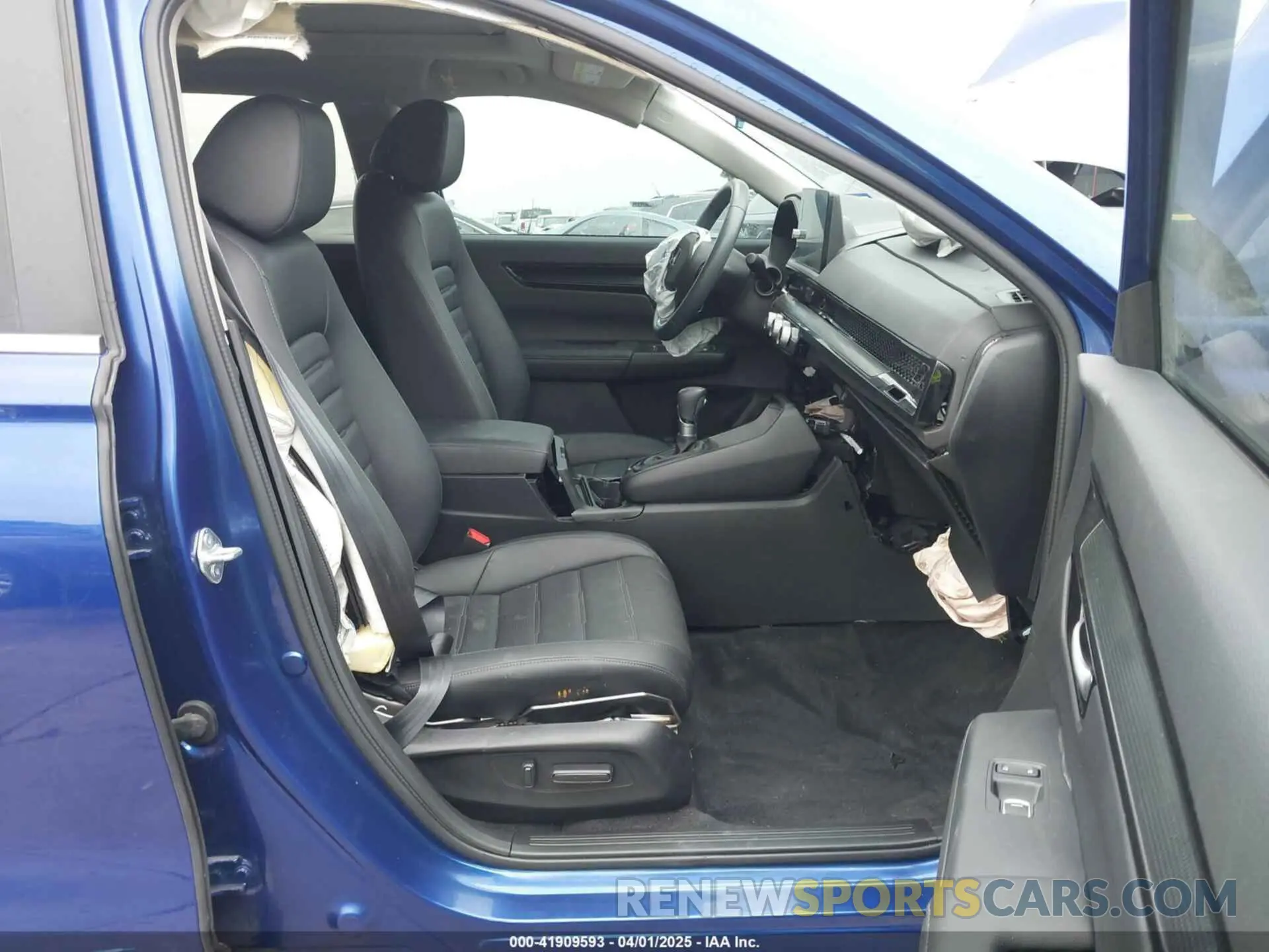 5 Photograph of a damaged car 2HKRS4H78RH459237 HONDA CR-V 2024