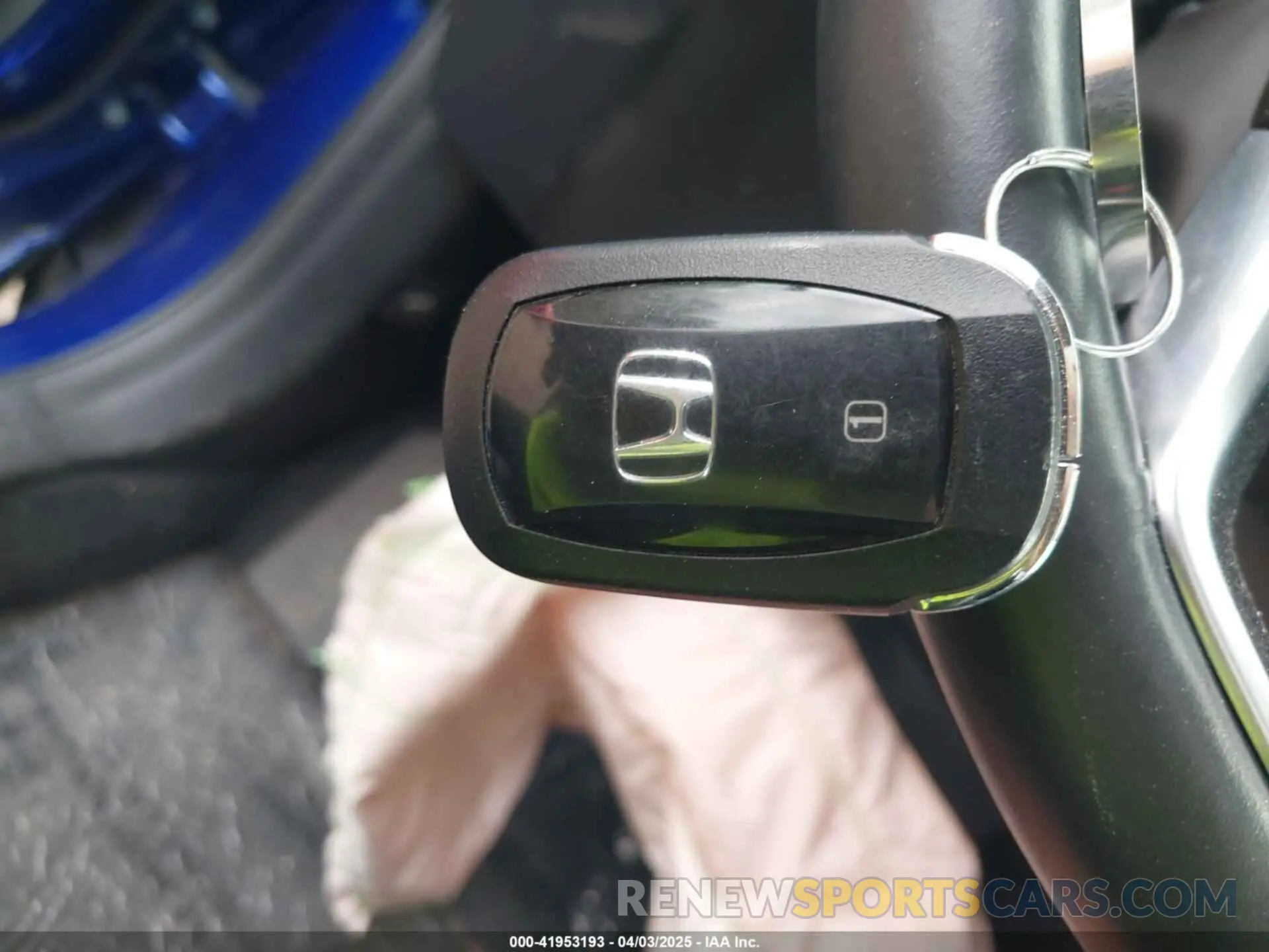 11 Photograph of a damaged car 2HKRS4H79RH450742 HONDA CR-V 2024