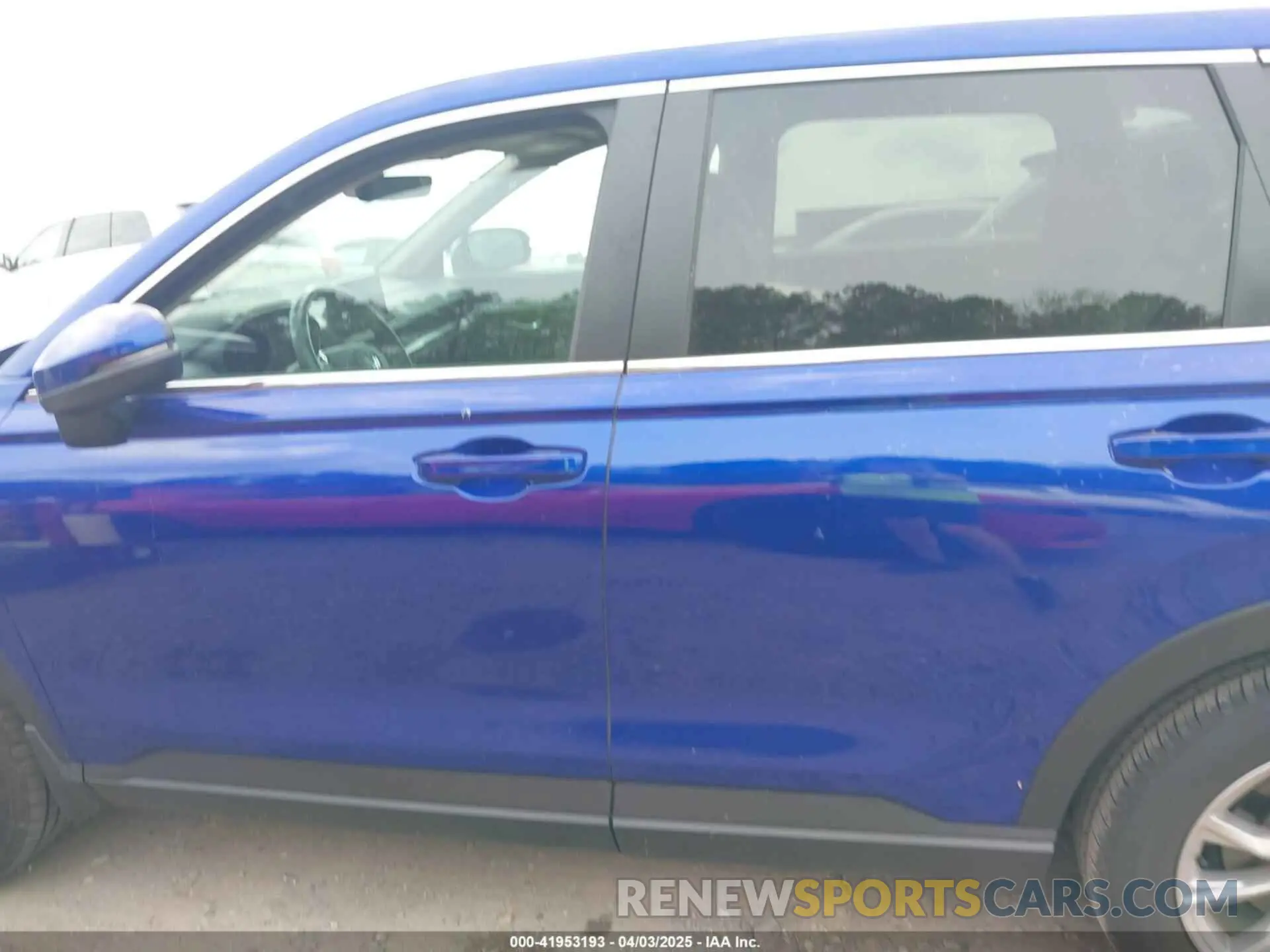 14 Photograph of a damaged car 2HKRS4H79RH450742 HONDA CR-V 2024