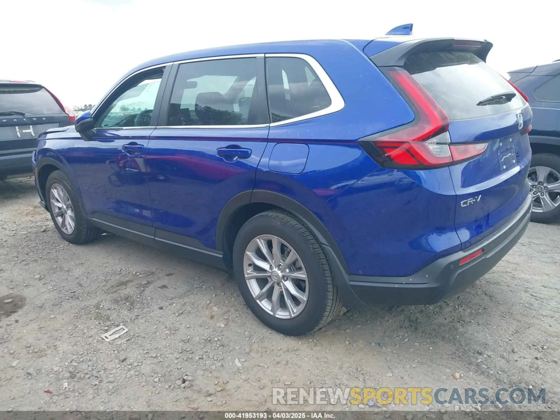 3 Photograph of a damaged car 2HKRS4H79RH450742 HONDA CR-V 2024