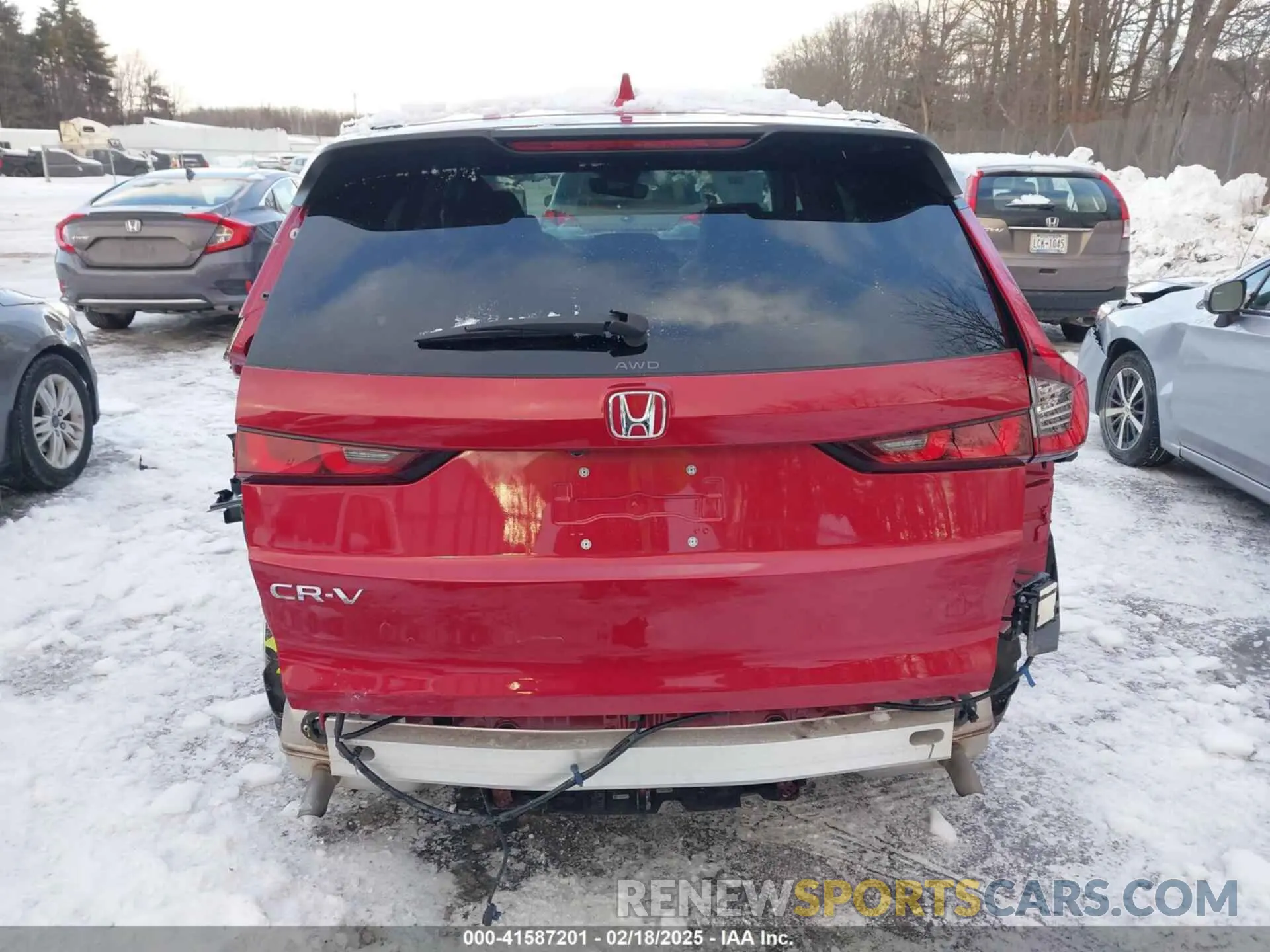 16 Photograph of a damaged car 2HKRS4H79RH471431 HONDA CR-V 2024