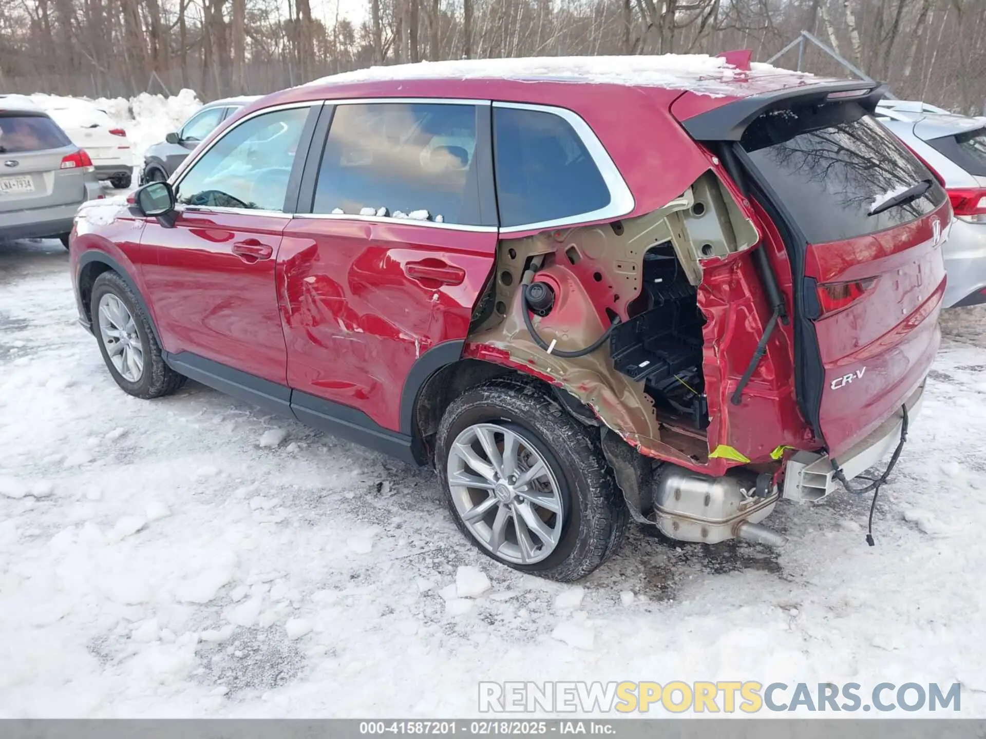 3 Photograph of a damaged car 2HKRS4H79RH471431 HONDA CR-V 2024