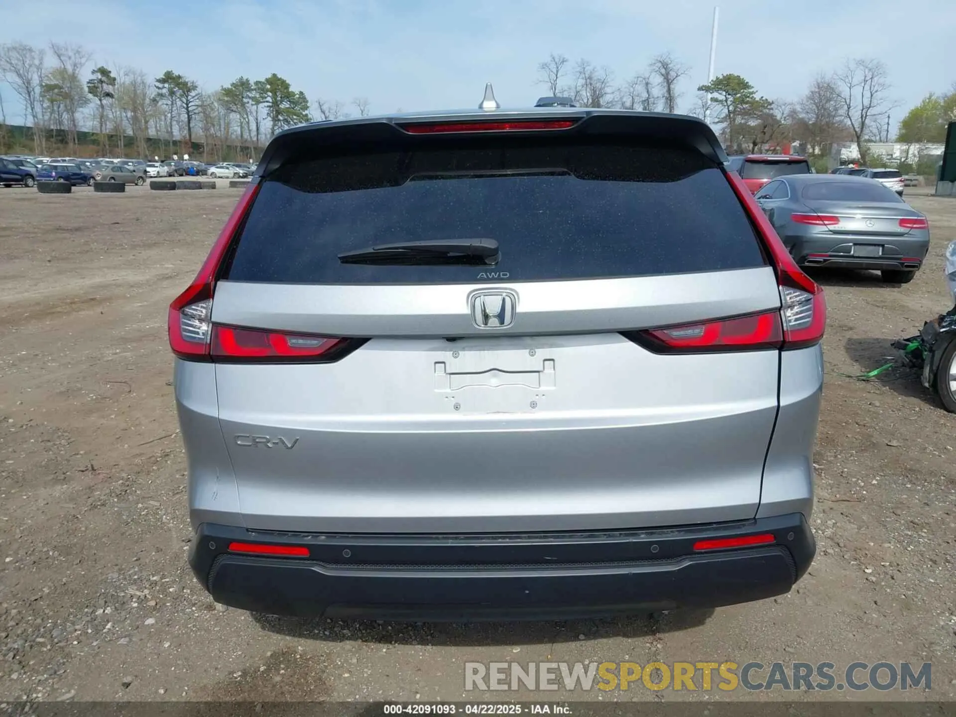 16 Photograph of a damaged car 2HKRS4H7XRH464844 HONDA CR-V 2024
