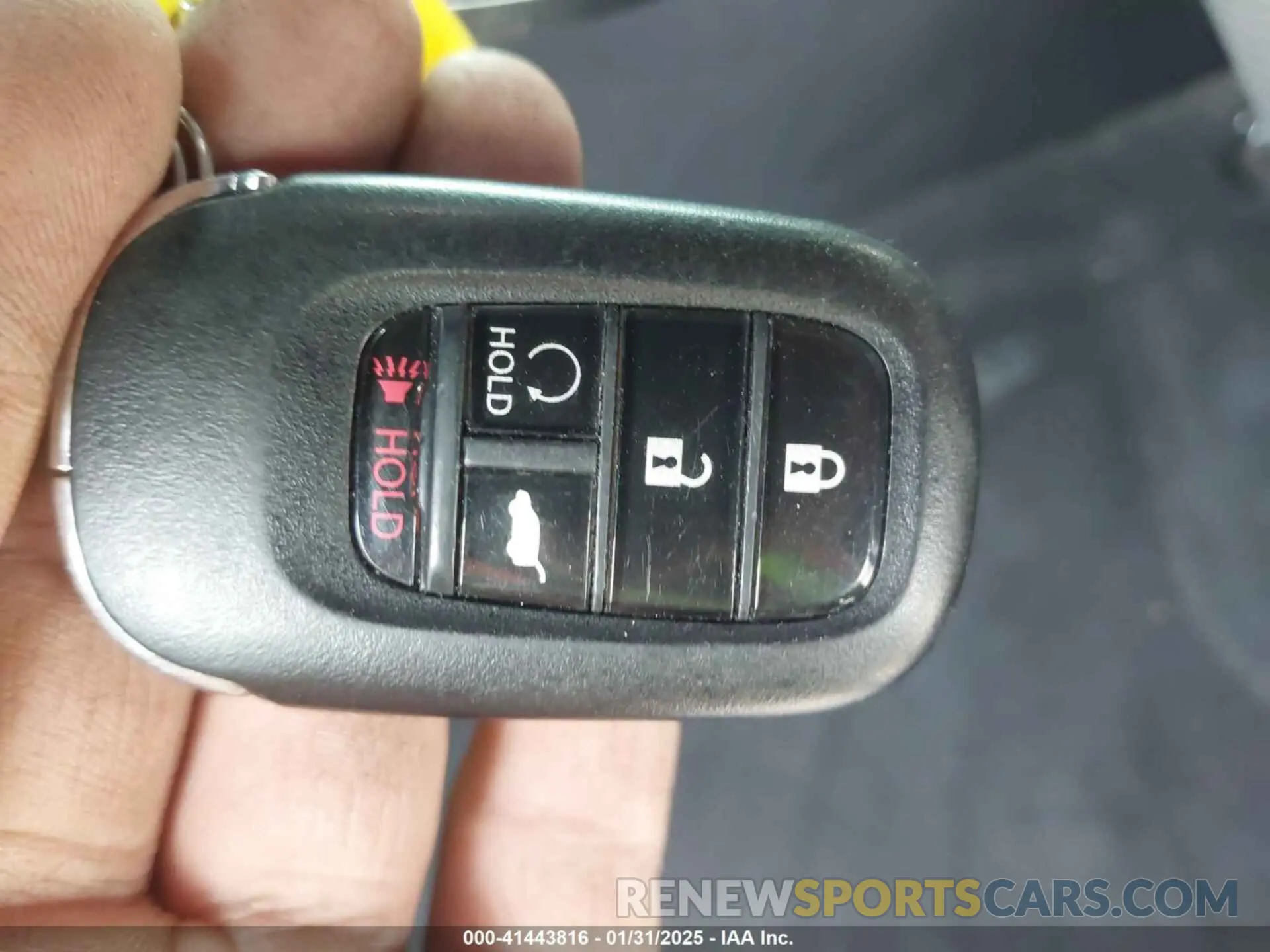 11 Photograph of a damaged car 2HKRS6H52RH804000 HONDA CR-V 2024