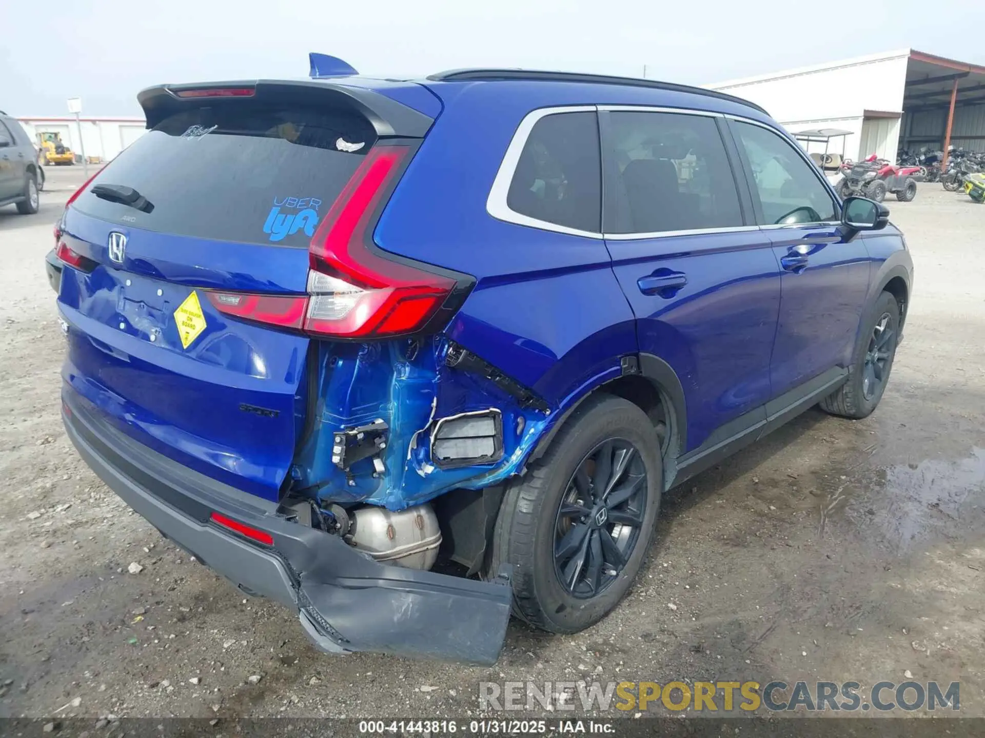 4 Photograph of a damaged car 2HKRS6H52RH804000 HONDA CR-V 2024