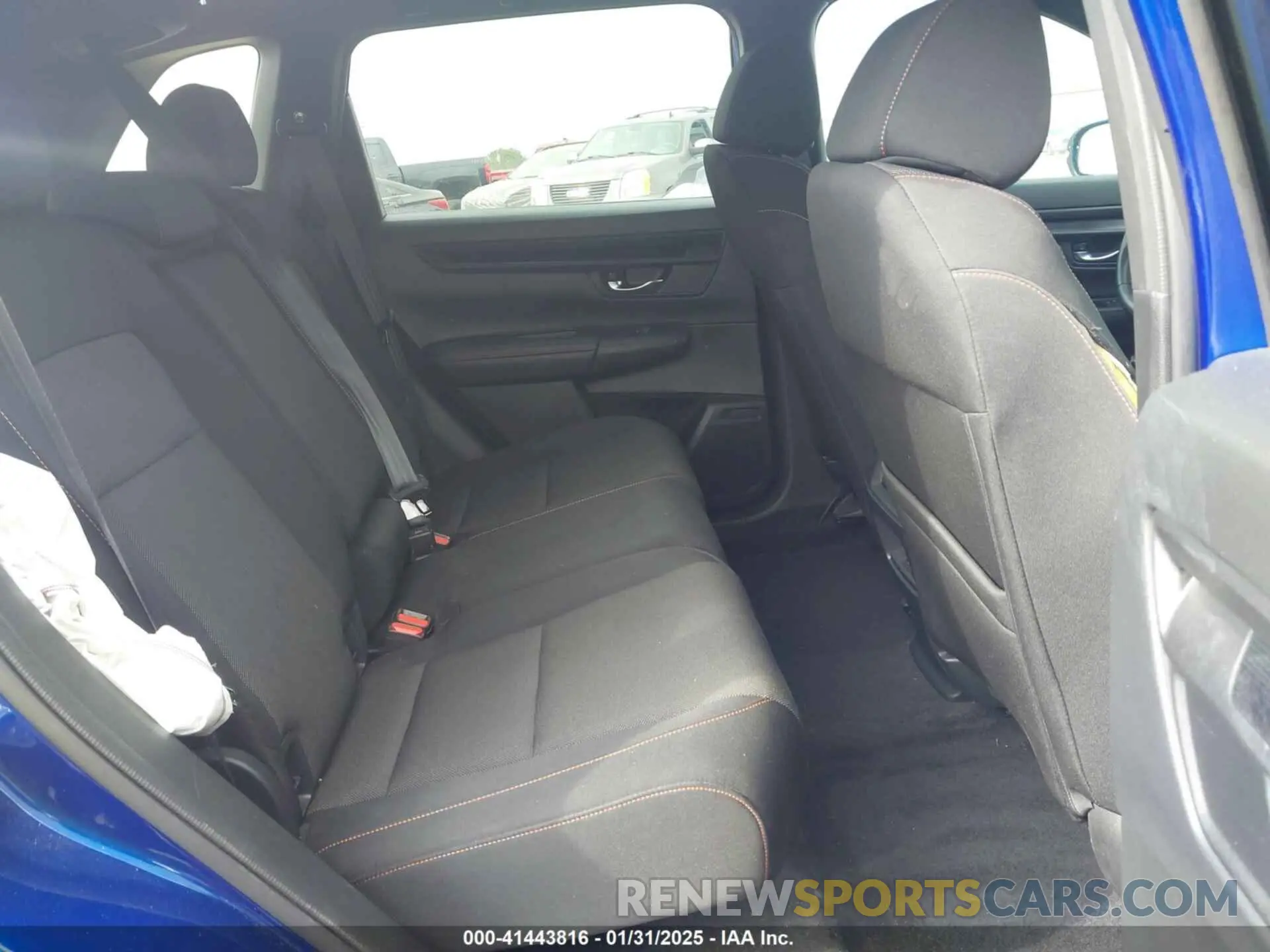 8 Photograph of a damaged car 2HKRS6H52RH804000 HONDA CR-V 2024