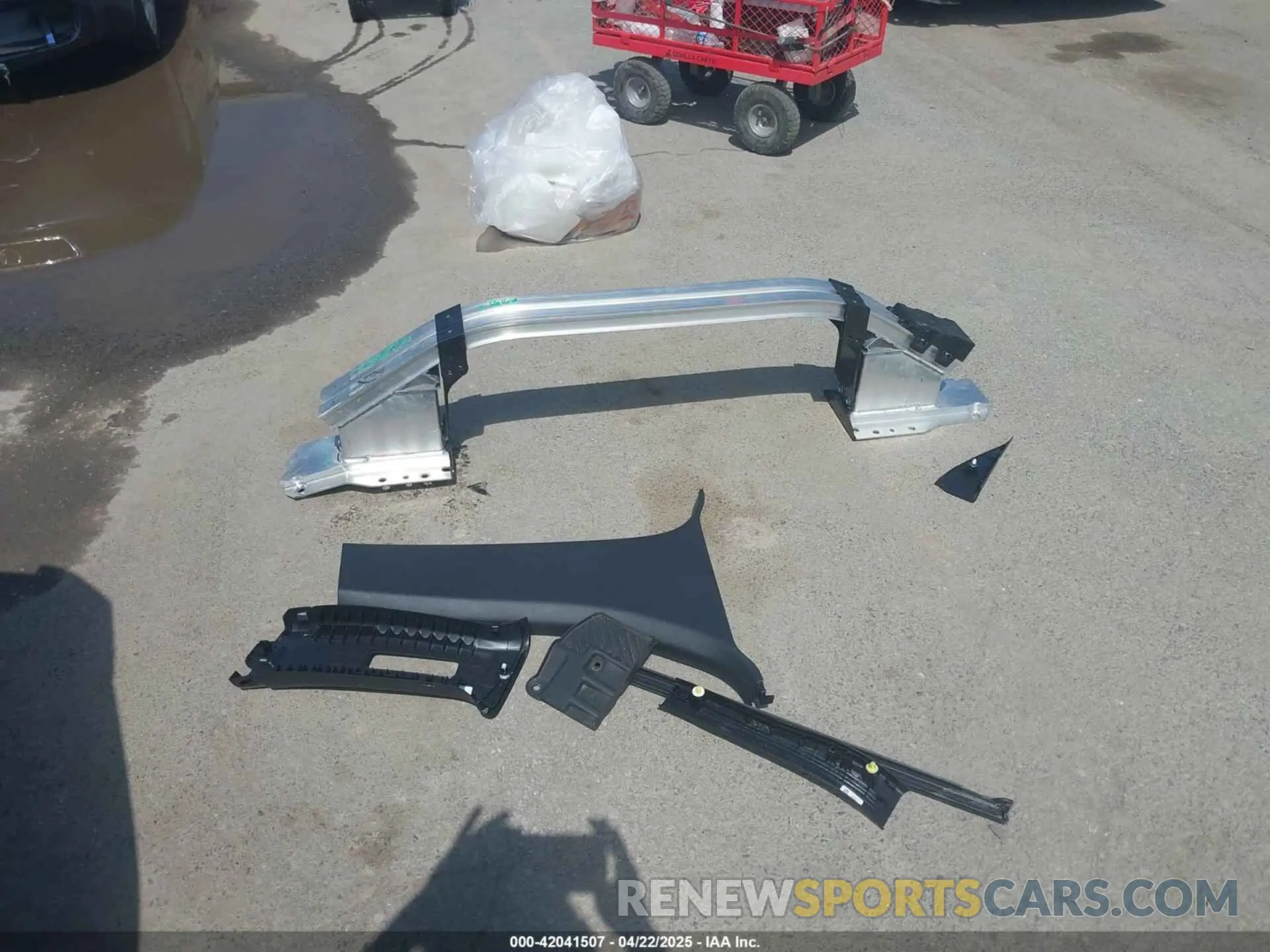 12 Photograph of a damaged car 2HKRS6H54RH813443 HONDA CR-V 2024