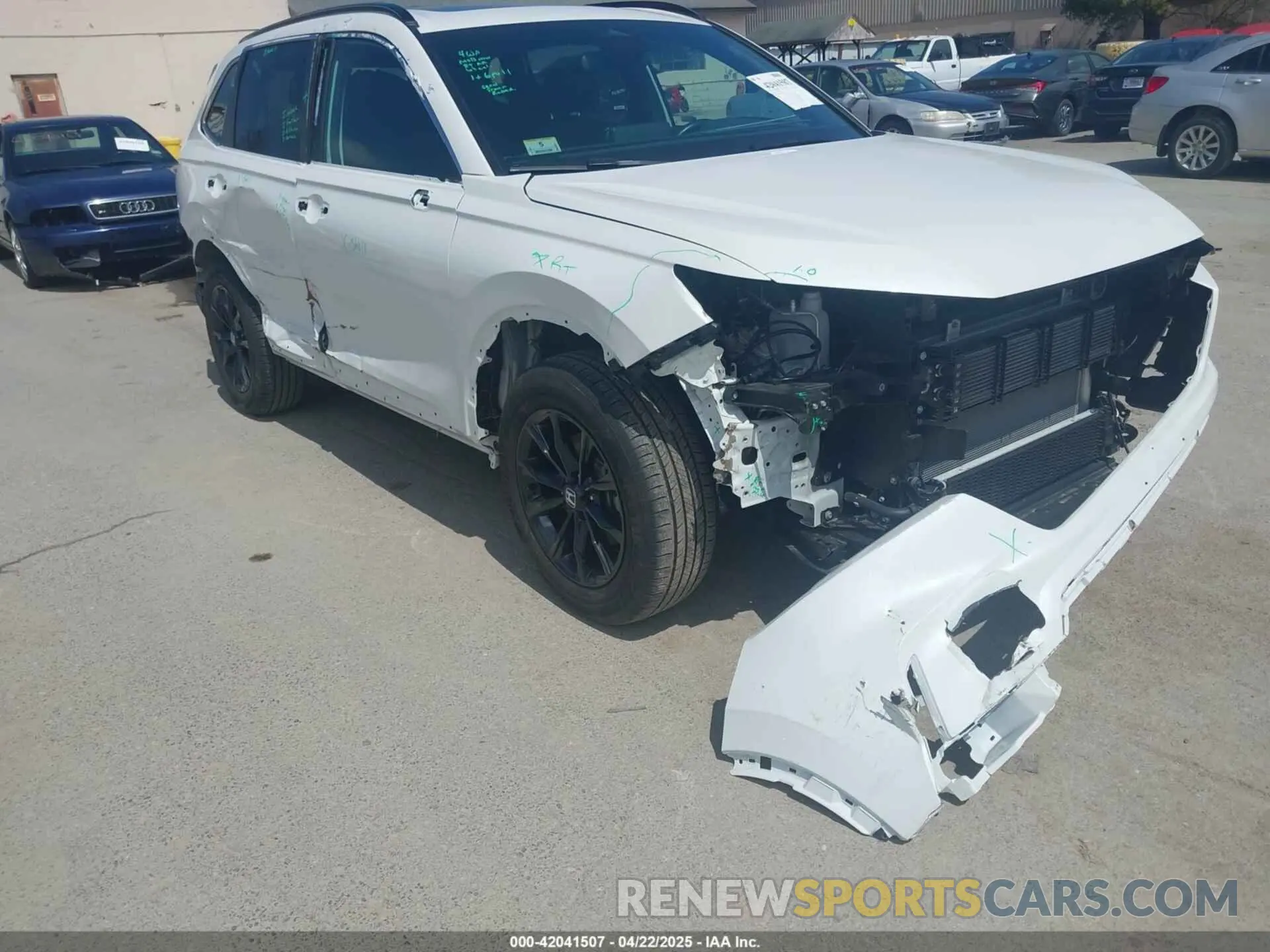 18 Photograph of a damaged car 2HKRS6H54RH813443 HONDA CR-V 2024