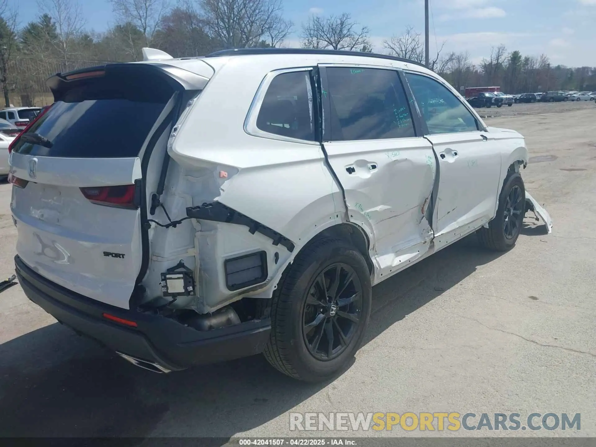 6 Photograph of a damaged car 2HKRS6H54RH813443 HONDA CR-V 2024