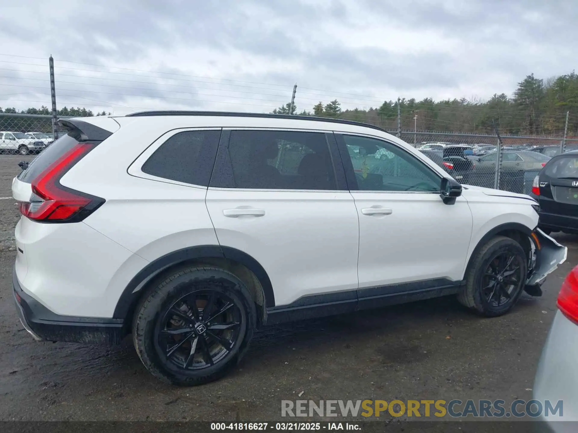 13 Photograph of a damaged car 2HKRS6H56RH803903 HONDA CR-V 2024
