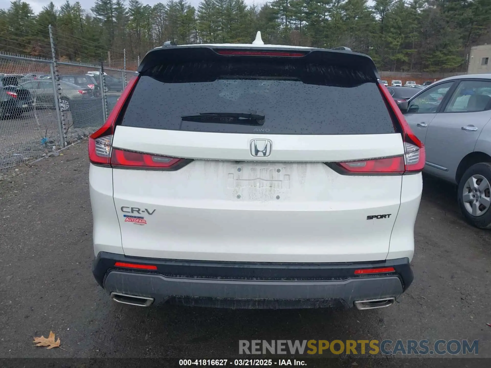 16 Photograph of a damaged car 2HKRS6H56RH803903 HONDA CR-V 2024