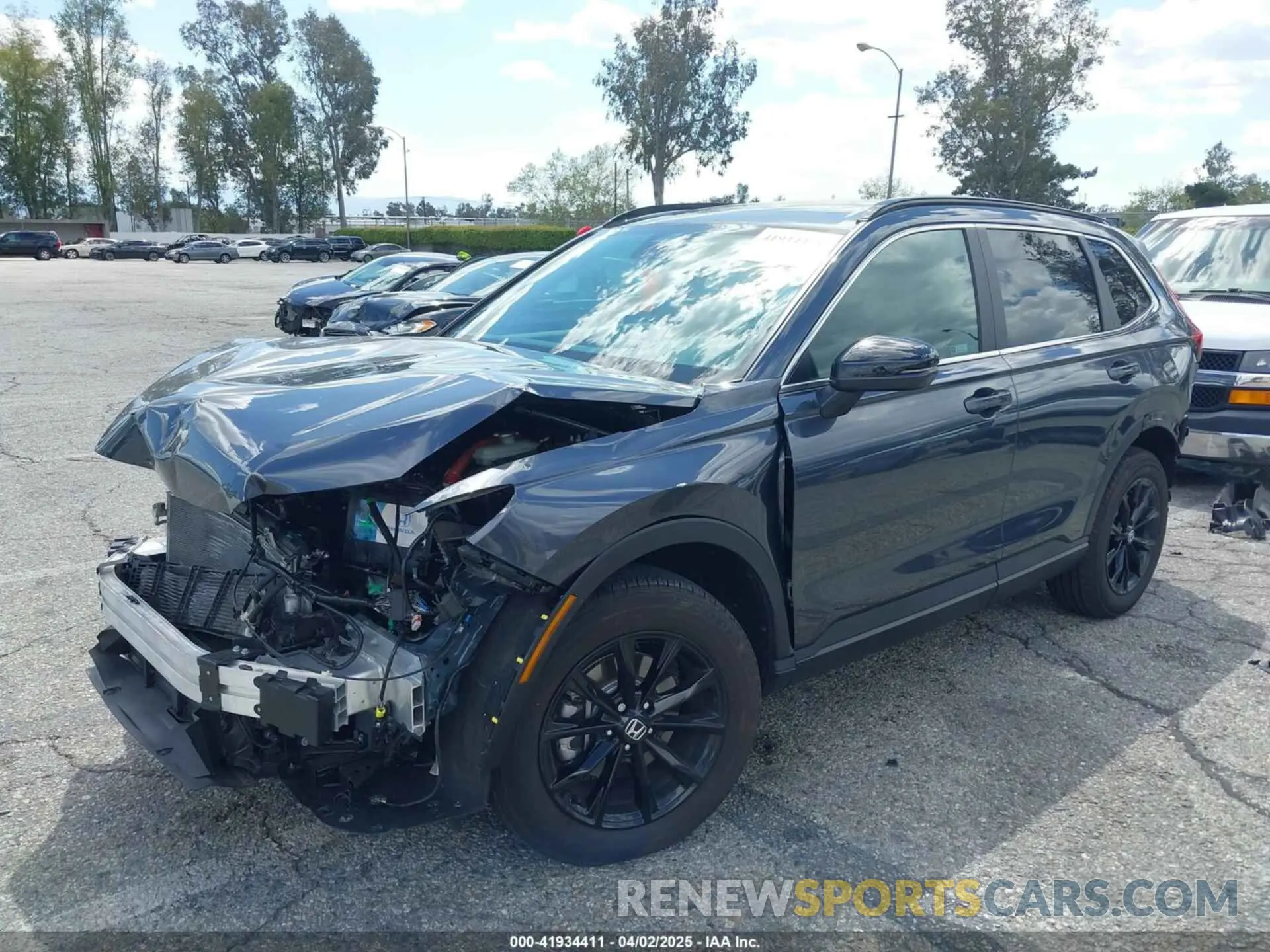 2 Photograph of a damaged car 2HKRS6H83RH810298 HONDA CR-V 2024