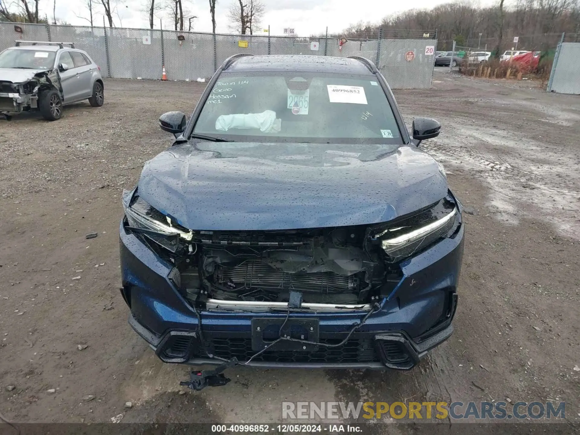 12 Photograph of a damaged car 2HKRS6H86RH806374 HONDA CR-V 2024