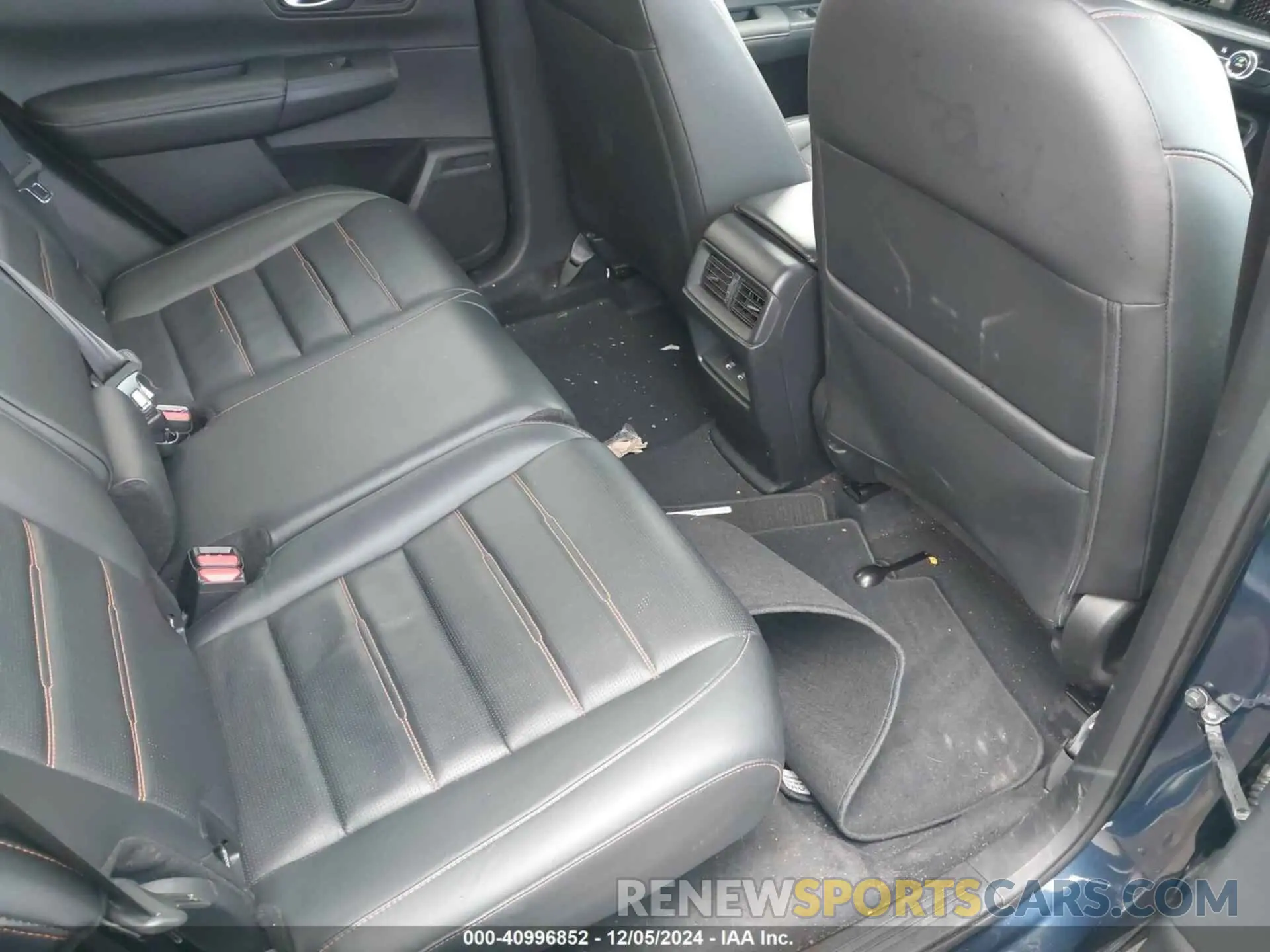 8 Photograph of a damaged car 2HKRS6H86RH806374 HONDA CR-V 2024