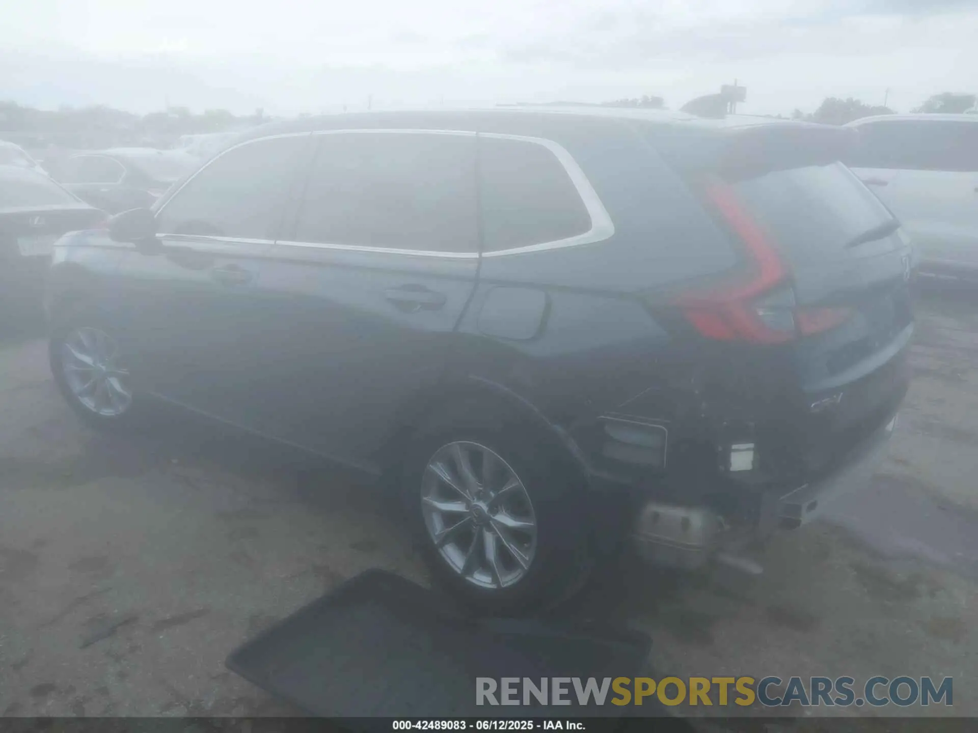3 Photograph of a damaged car 5J6RS3H79RL009077 HONDA CR-V 2024