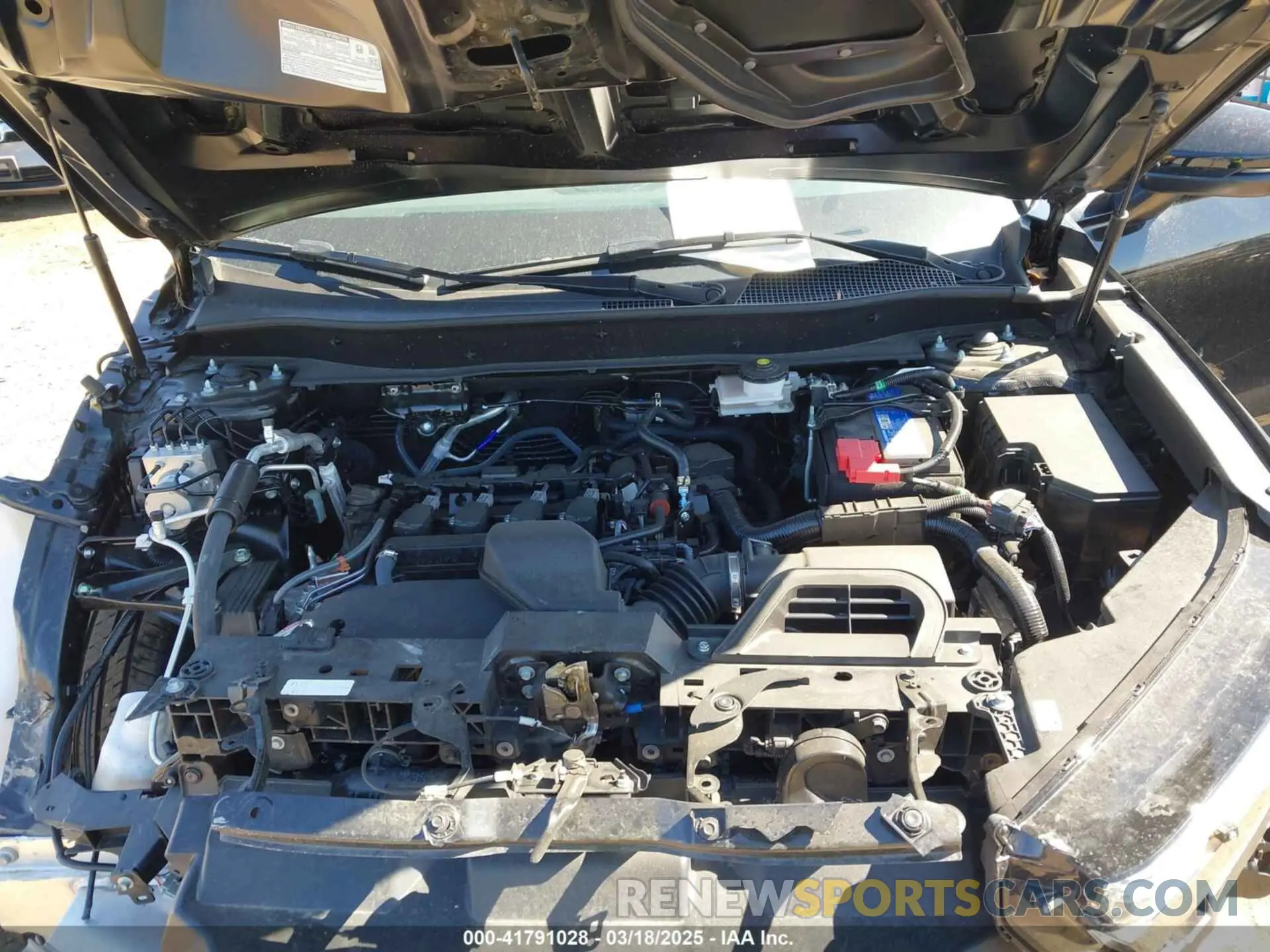10 Photograph of a damaged car 5J6RS4H25RL002833 HONDA CR-V 2024