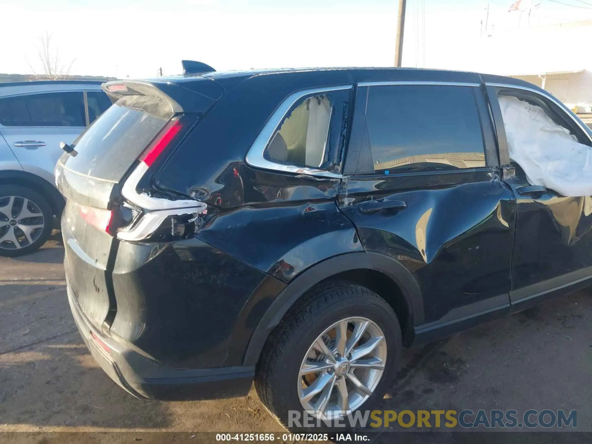 6 Photograph of a damaged car 5J6RS4H44RL012822 HONDA CR-V 2024