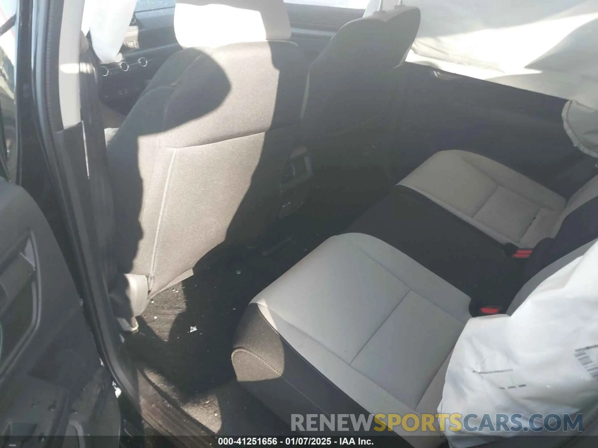 8 Photograph of a damaged car 5J6RS4H44RL012822 HONDA CR-V 2024