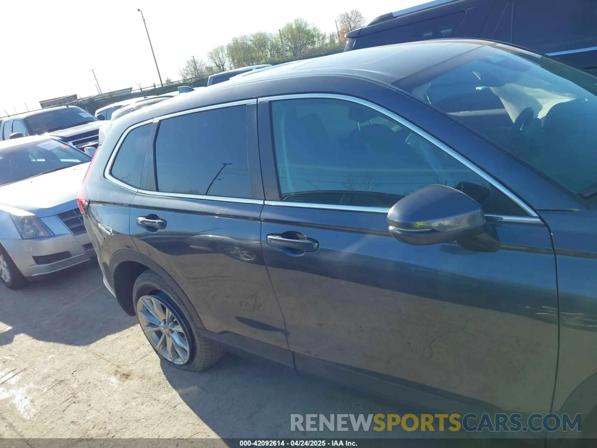 13 Photograph of a damaged car 5J6RS4H44RL014828 HONDA CR-V 2024