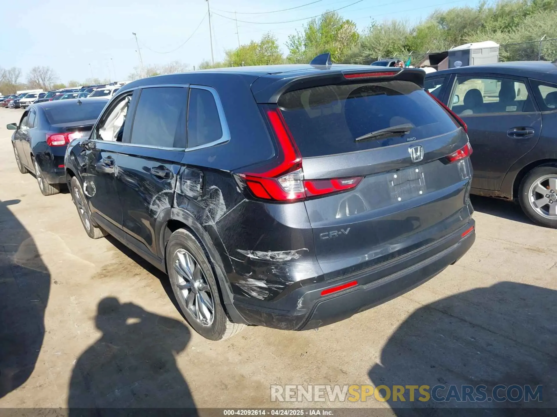 3 Photograph of a damaged car 5J6RS4H44RL014828 HONDA CR-V 2024