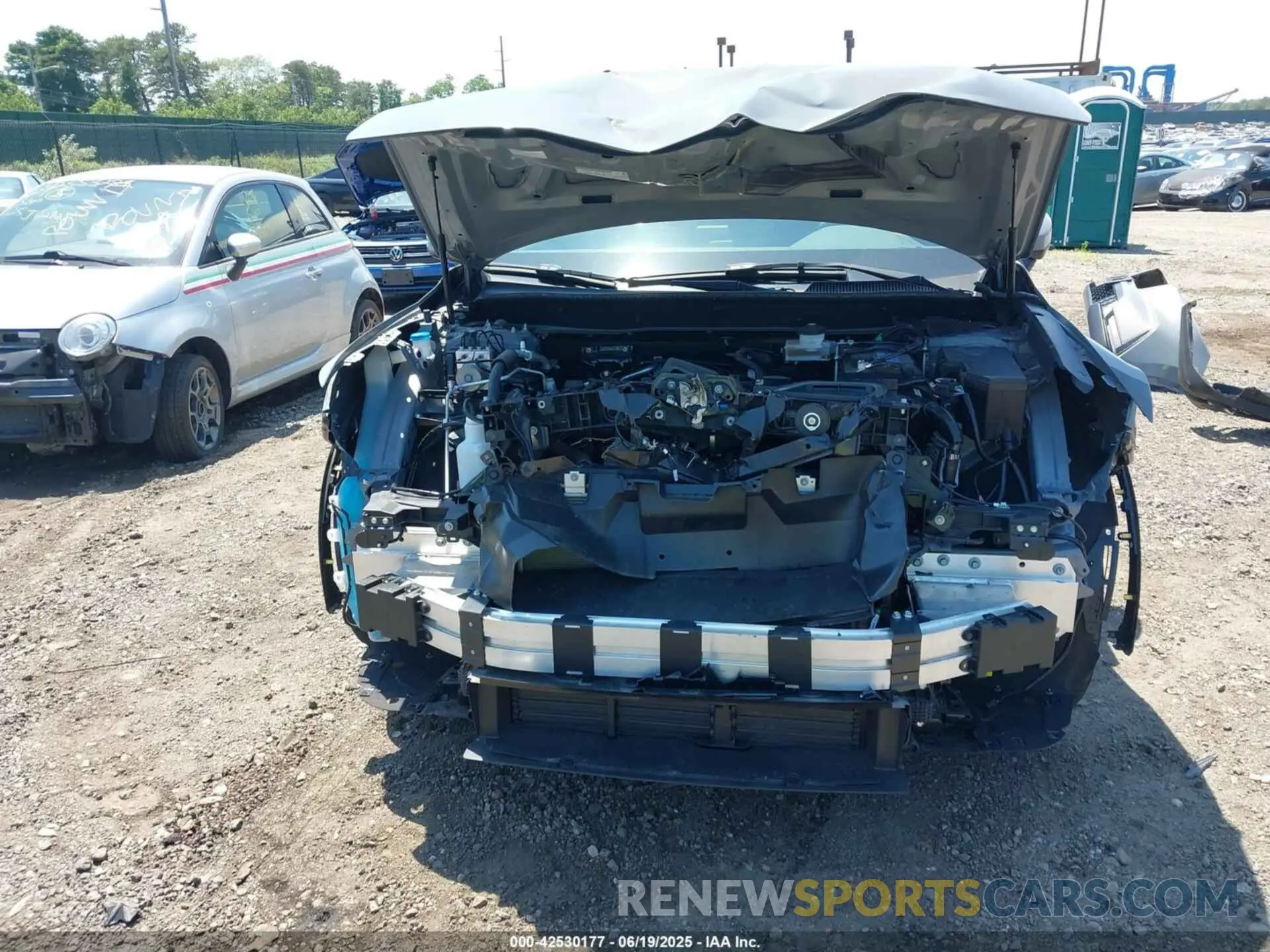 12 Photograph of a damaged car 5J6RS4H48RL009535 HONDA CR-V 2024