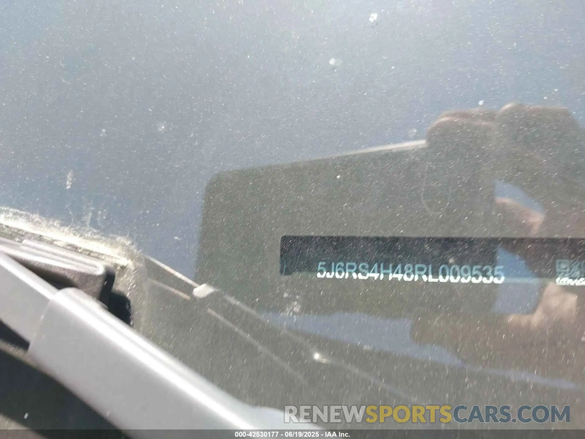 20 Photograph of a damaged car 5J6RS4H48RL009535 HONDA CR-V 2024
