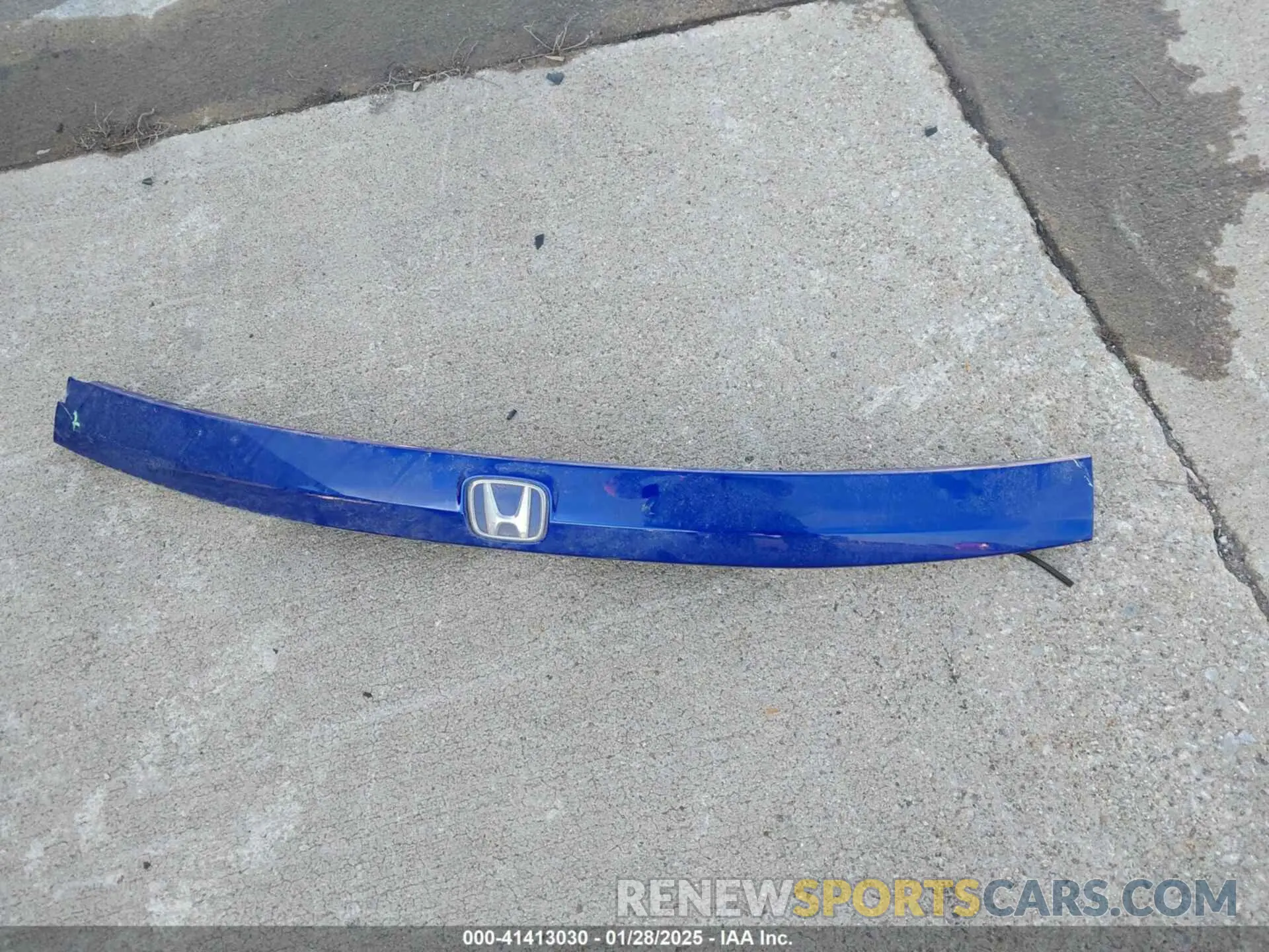 12 Photograph of a damaged car 5J6RS4H76RL013755 HONDA CR-V 2024
